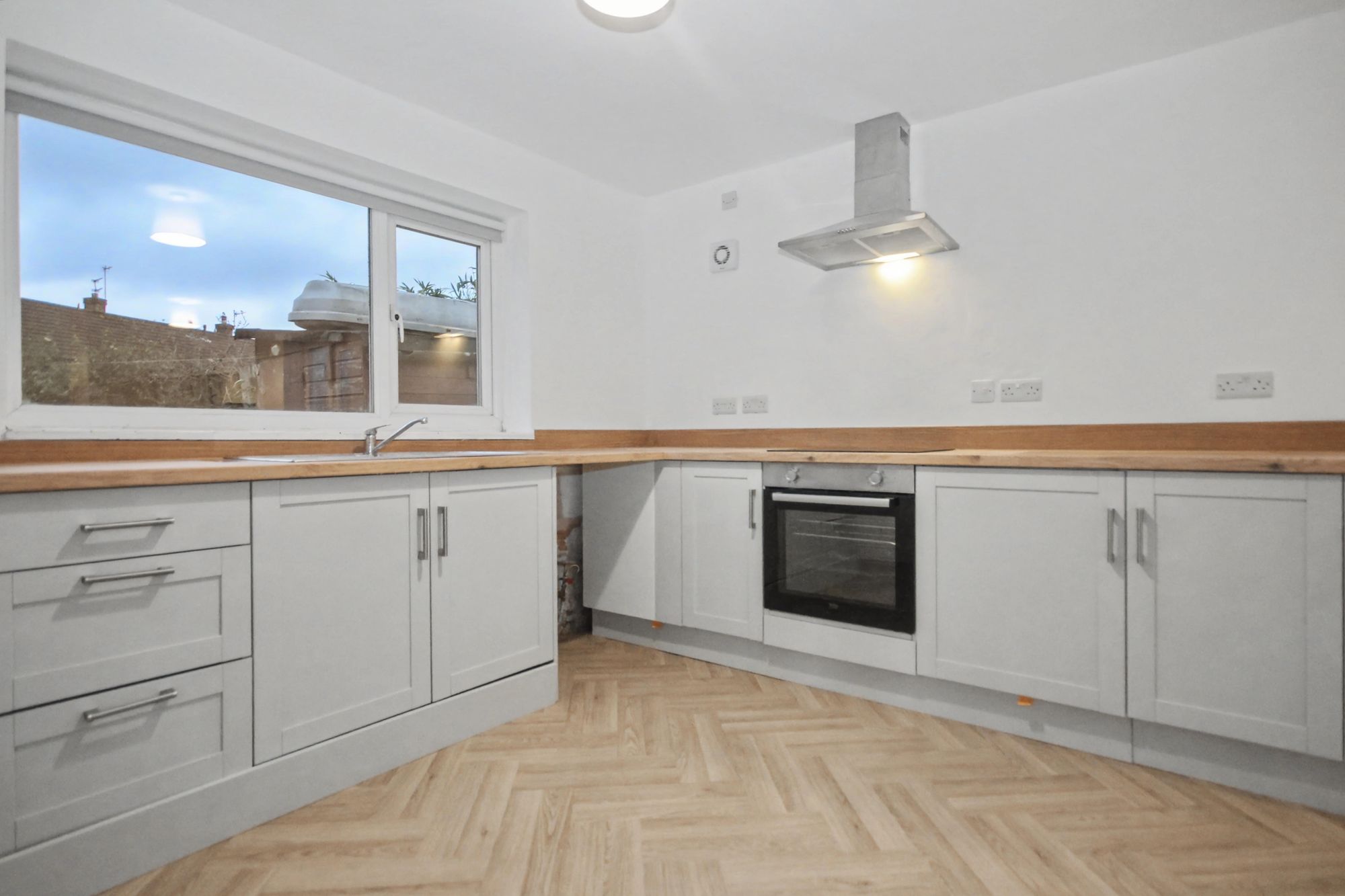 Johnson Avenue, Prescot, L35