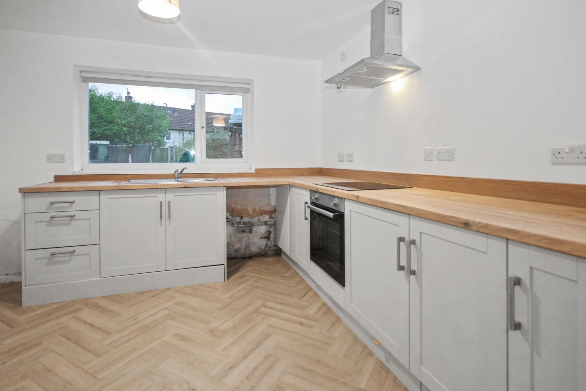 Johnson Avenue, Prescot, L35