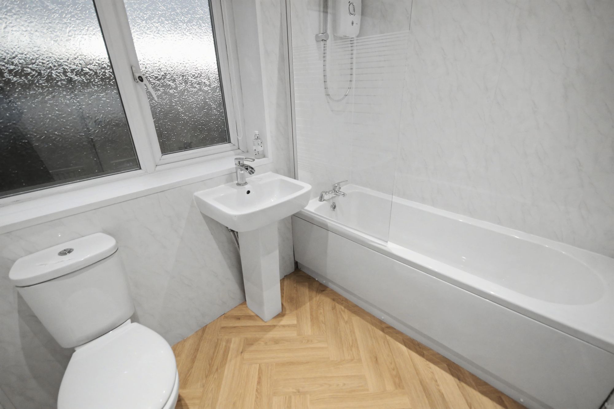 Johnson Avenue, Prescot, L35