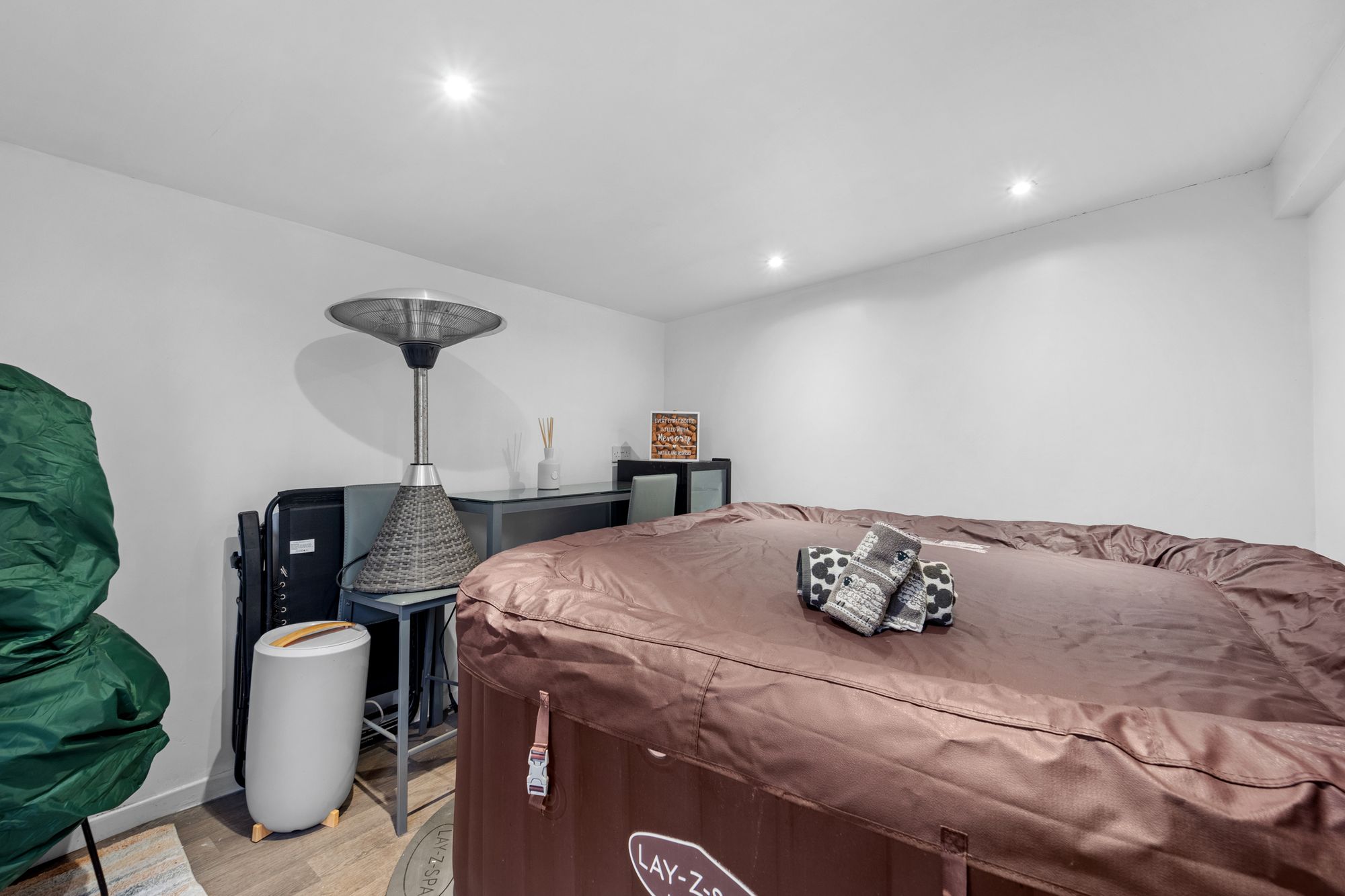 Eyet Street, Leigh, WN7