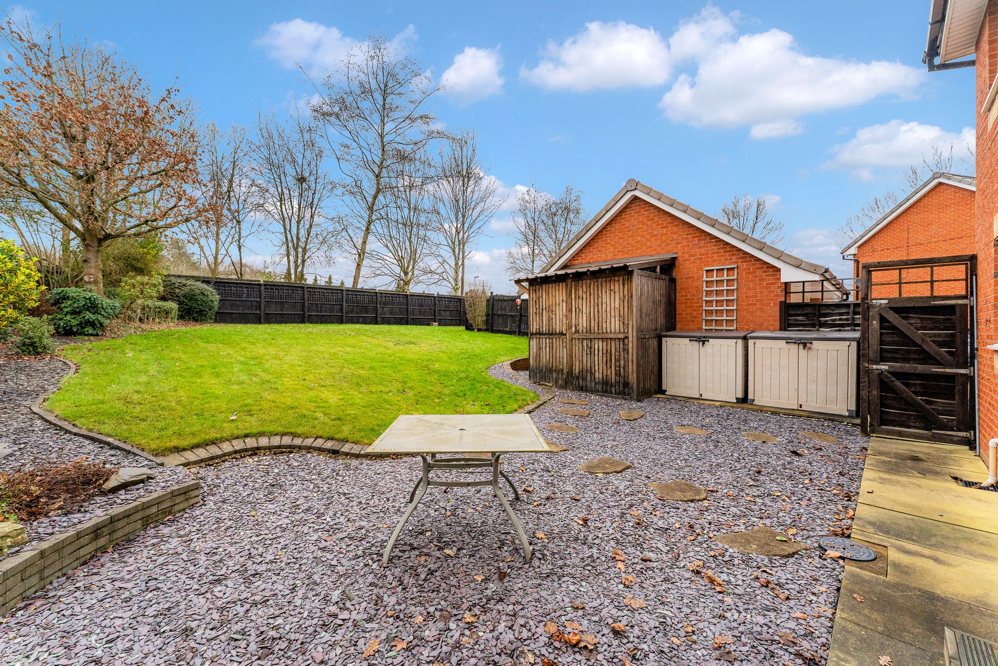 Dereham Way, Runcorn, WA7