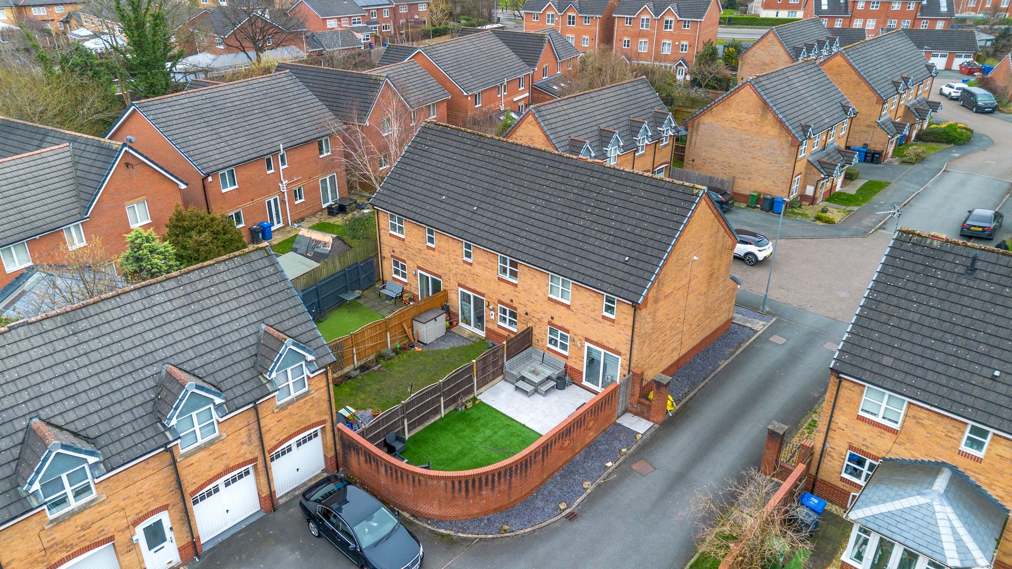 Houston Gardens, Great Sankey, WA5