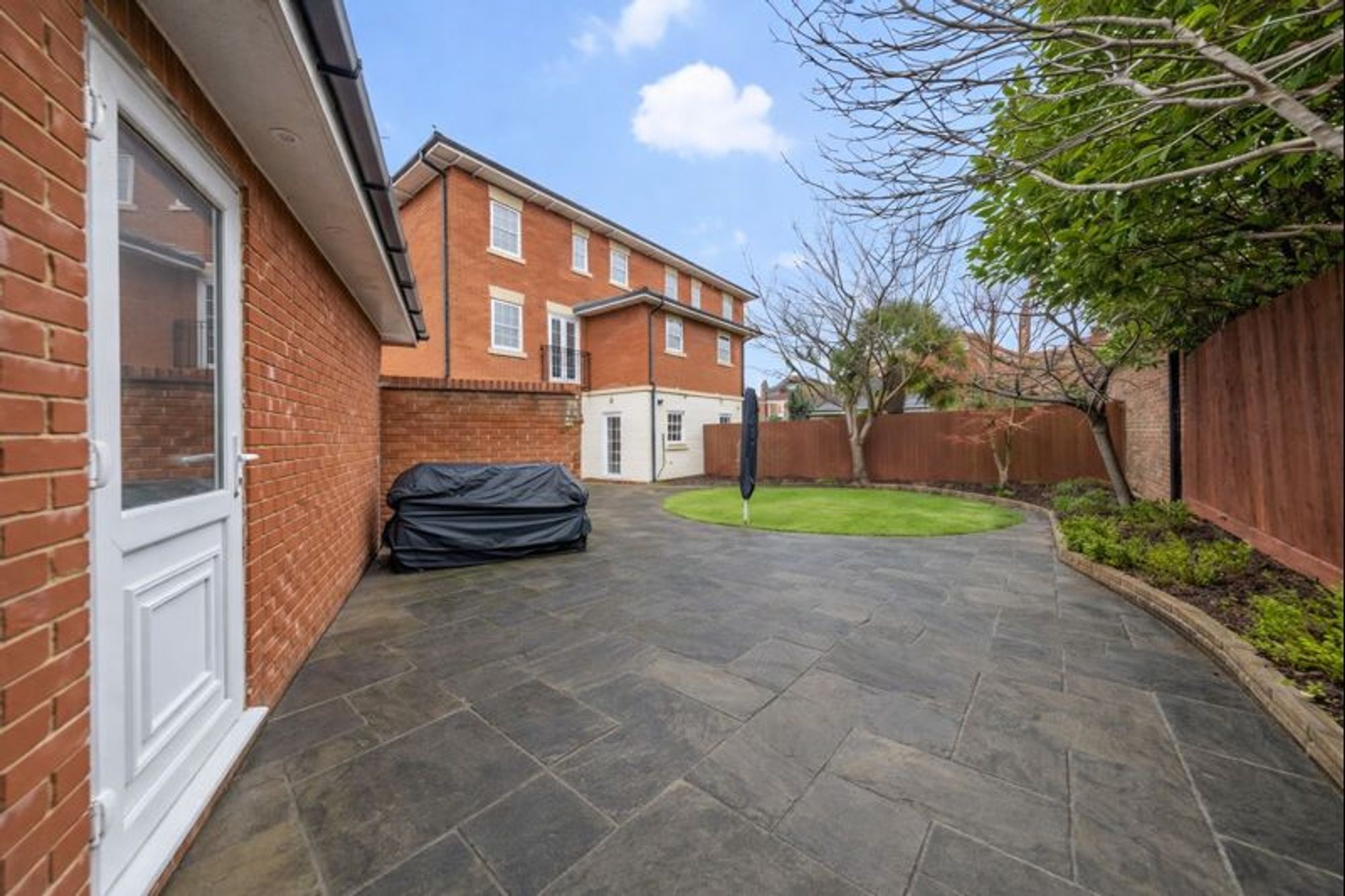 Winwick Park Avenue, Winwick, WA2