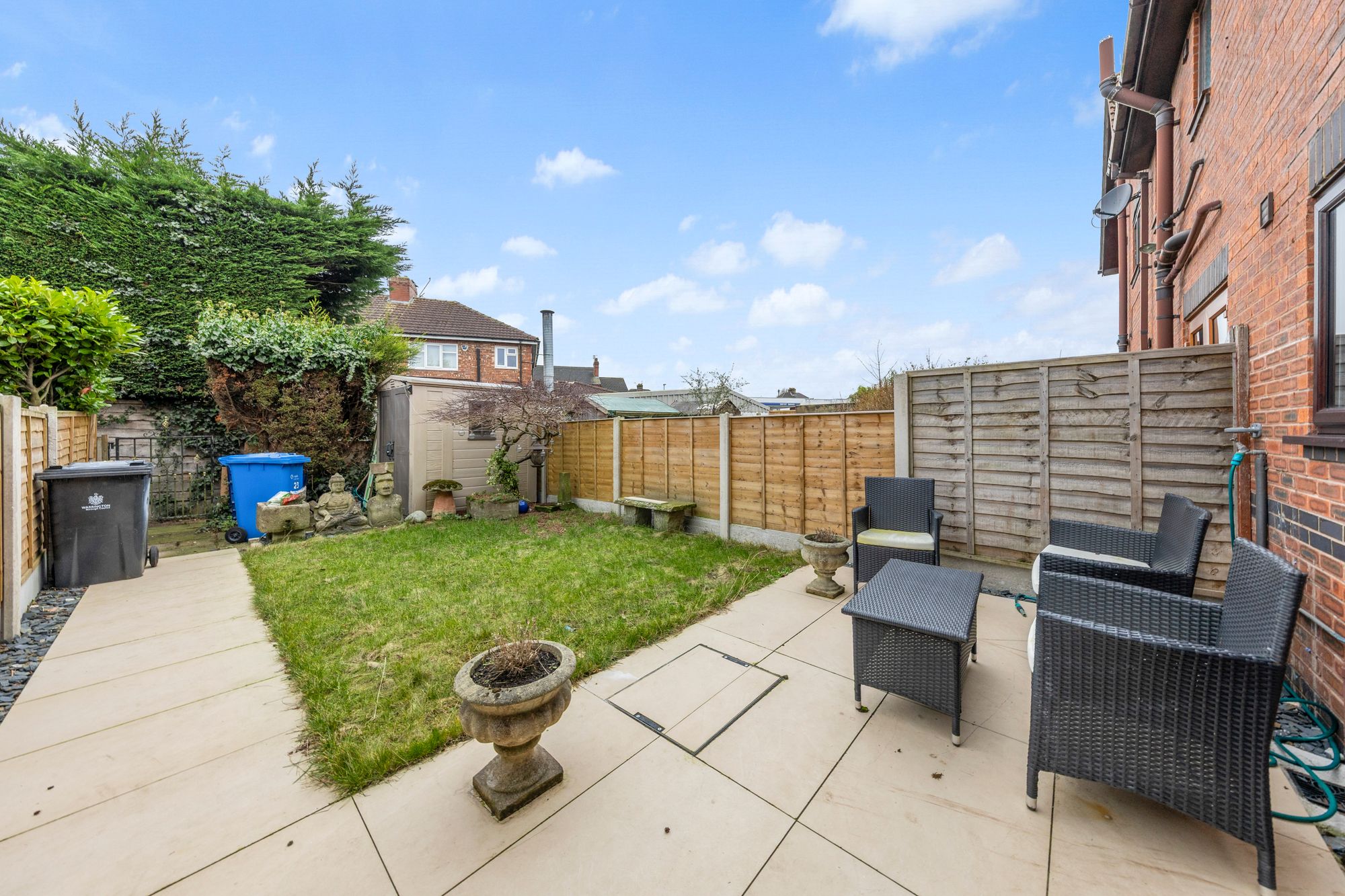 Newsholme Close, Culcheth, WA3