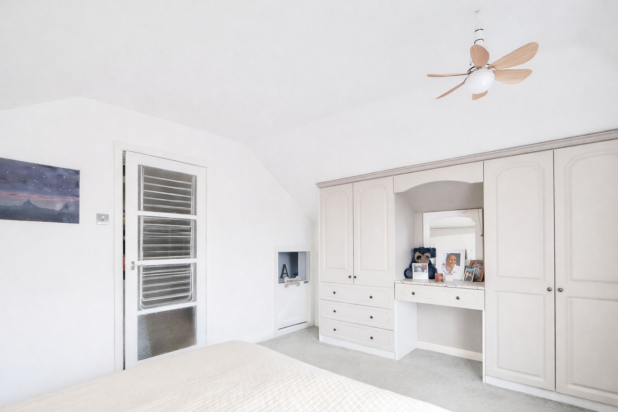 c6e9de44-aeb4-4f96-8c79-216155fae88a