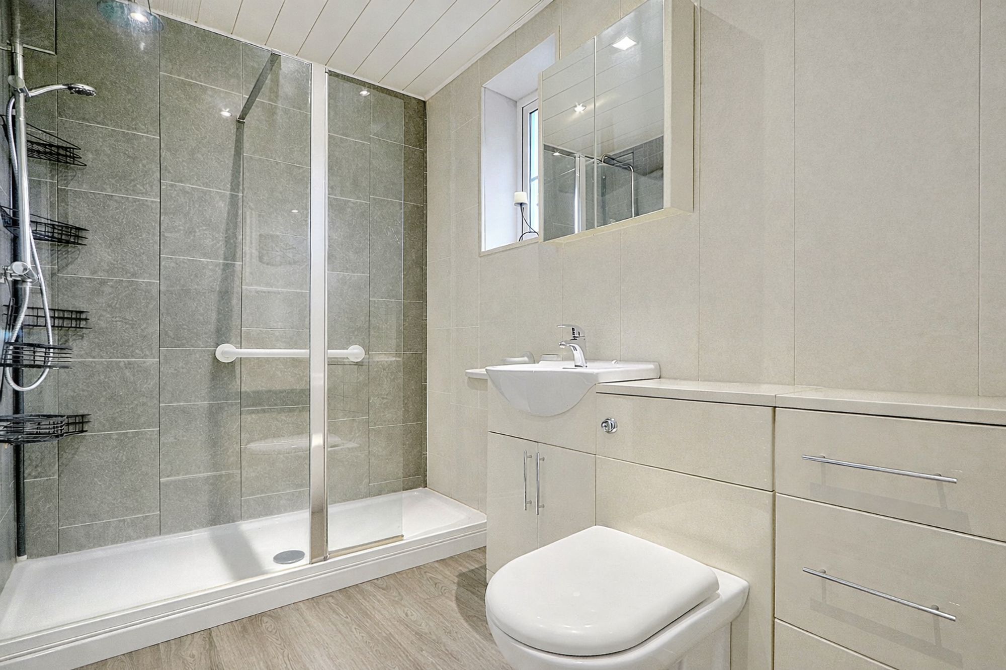 5a27bcef-926c-4465-bc99-2ff1593ab2b0