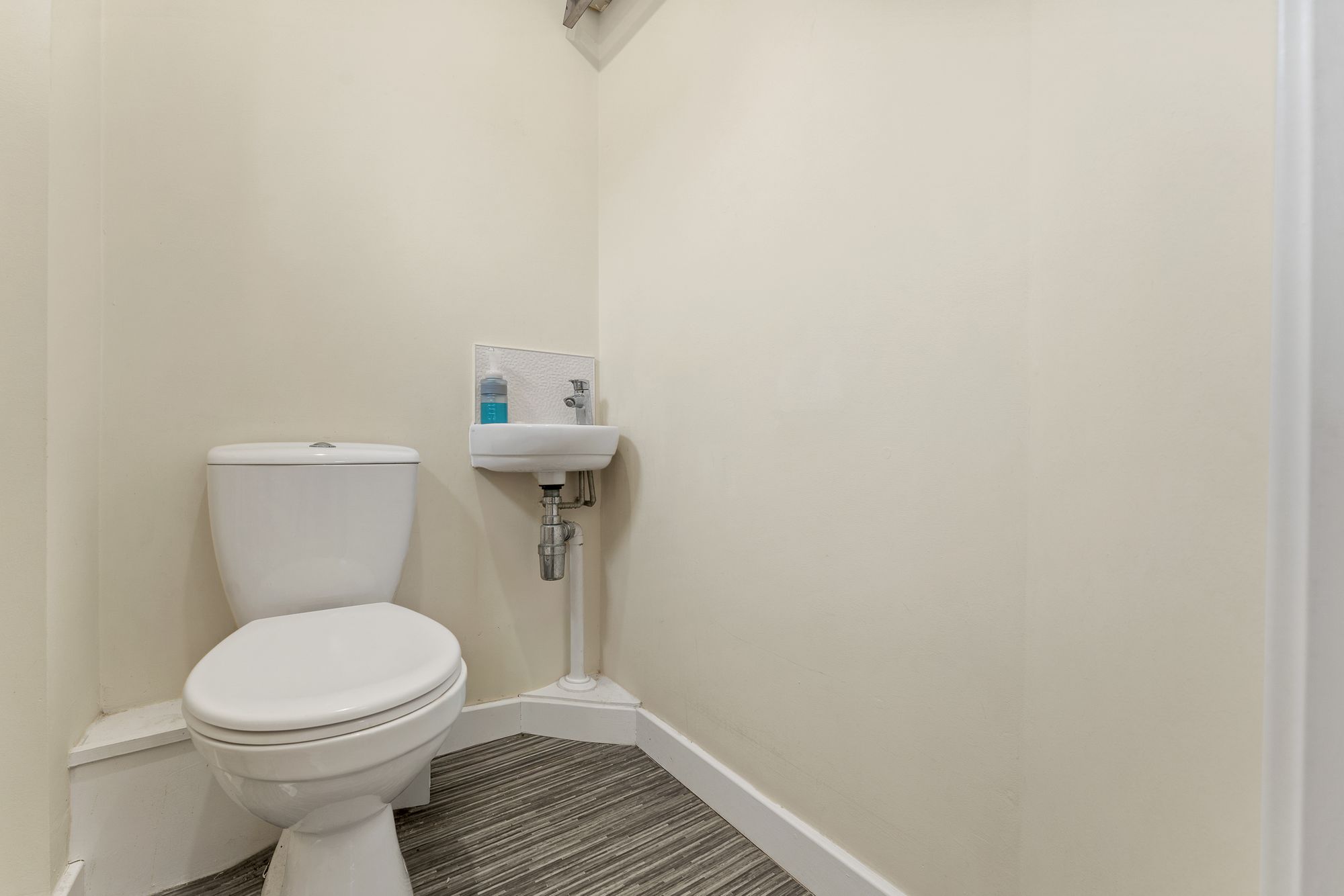 Worsley Close, Castlefields, WA7