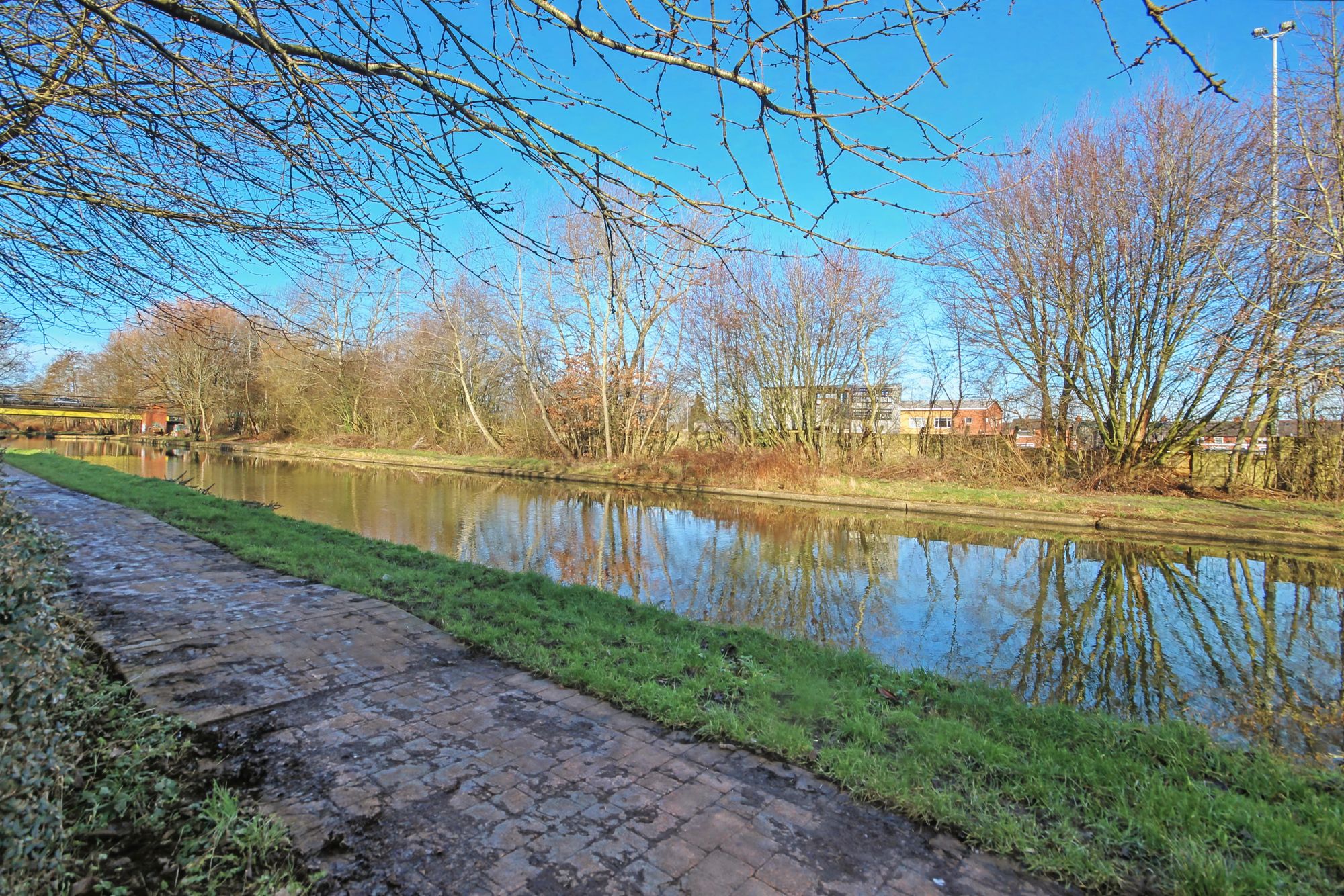Waterview Park, Leigh