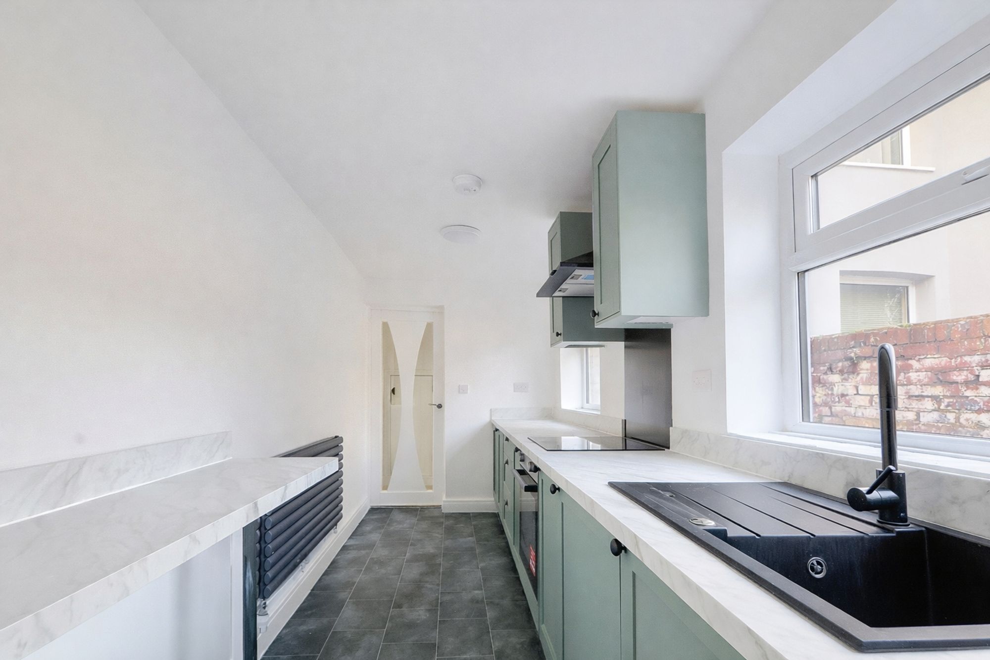 2d828eb3-f87f-480e-b9c3-0fb7eafe3d7anew