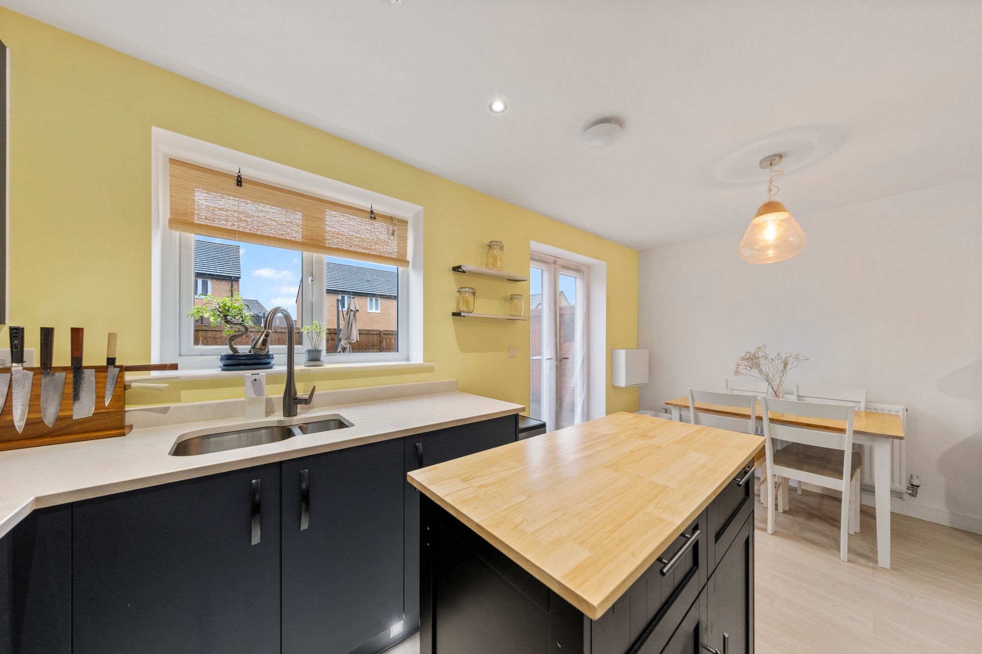 Juliett Grove, Great Sankey, WA5