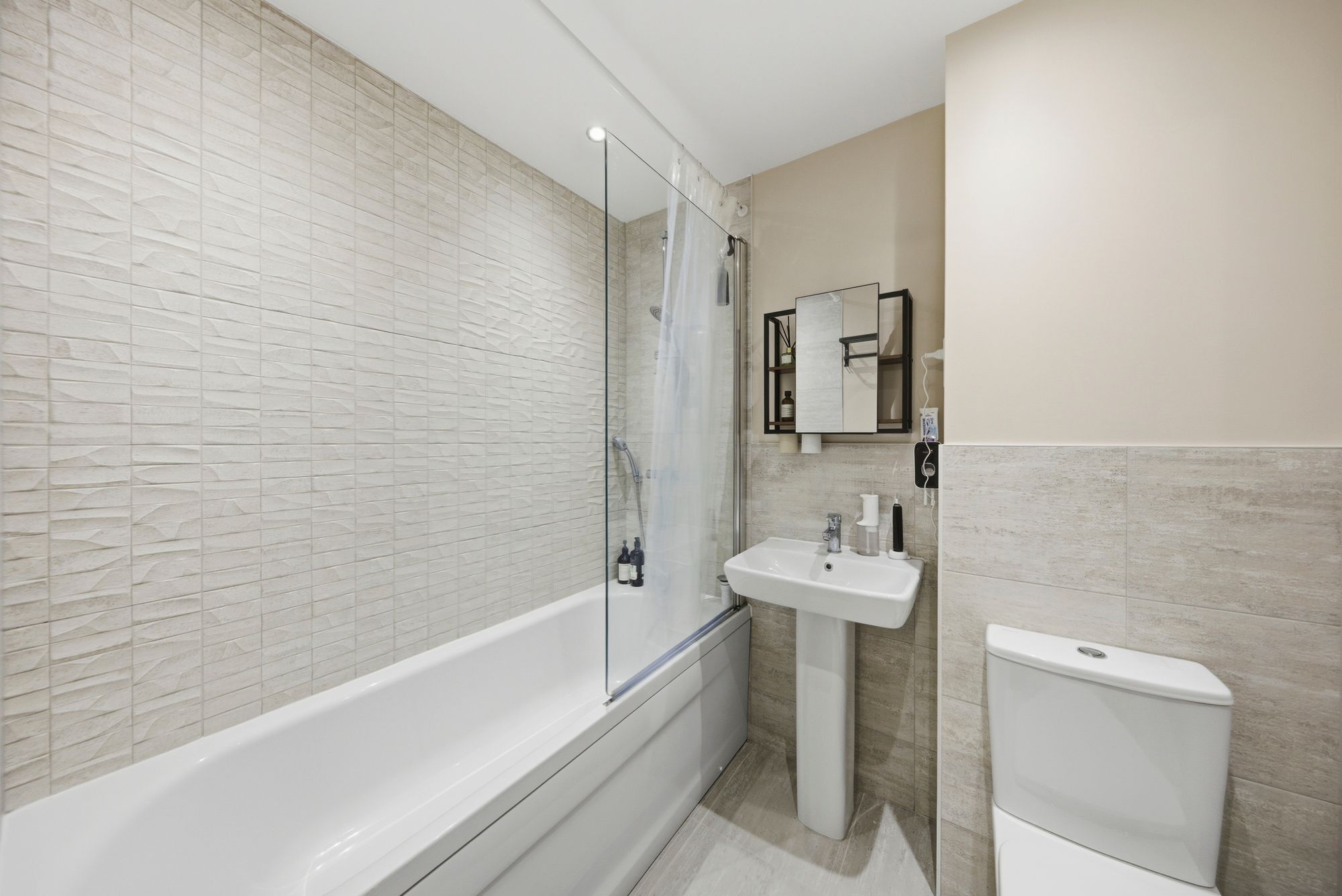 Juliett Grove, Great Sankey, WA5