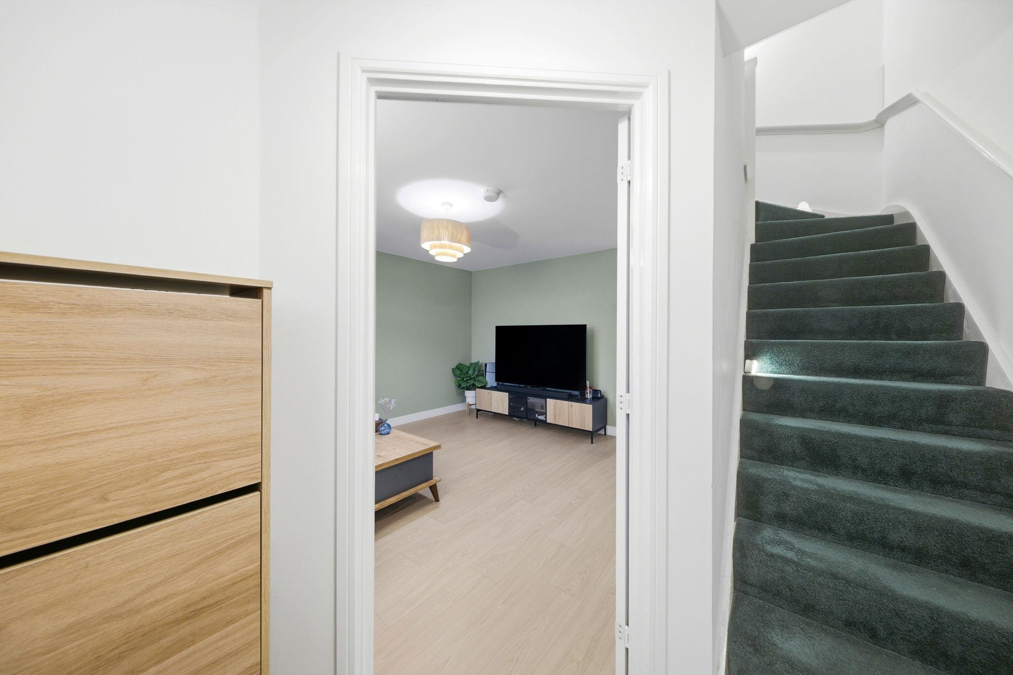 Juliett Grove, Great Sankey, WA5