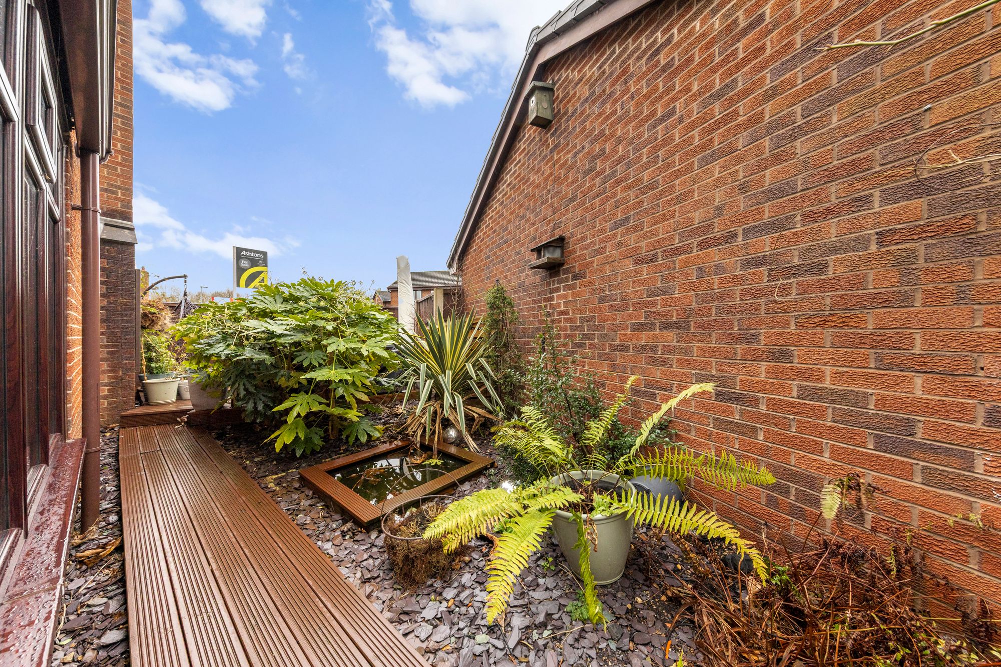 Raleigh Close, Old Hall, WA5