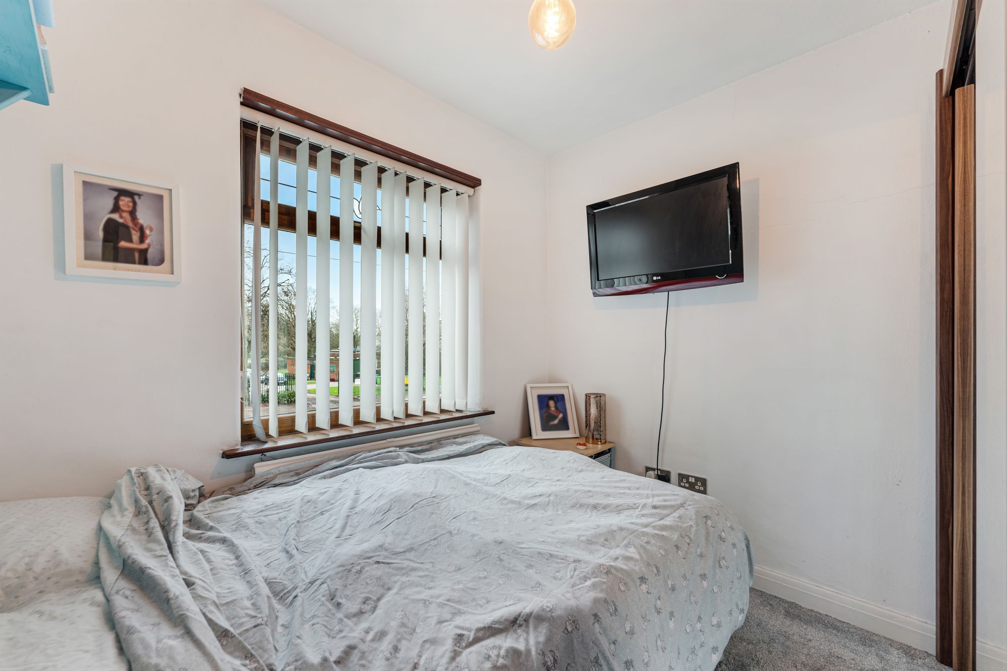 Manchester Road, Leigh, WN7