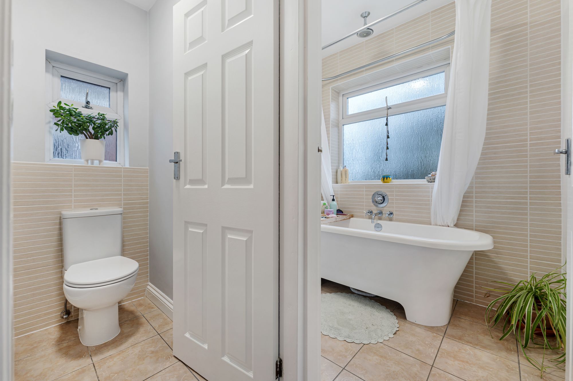 Manchester Road, Leigh, WN7