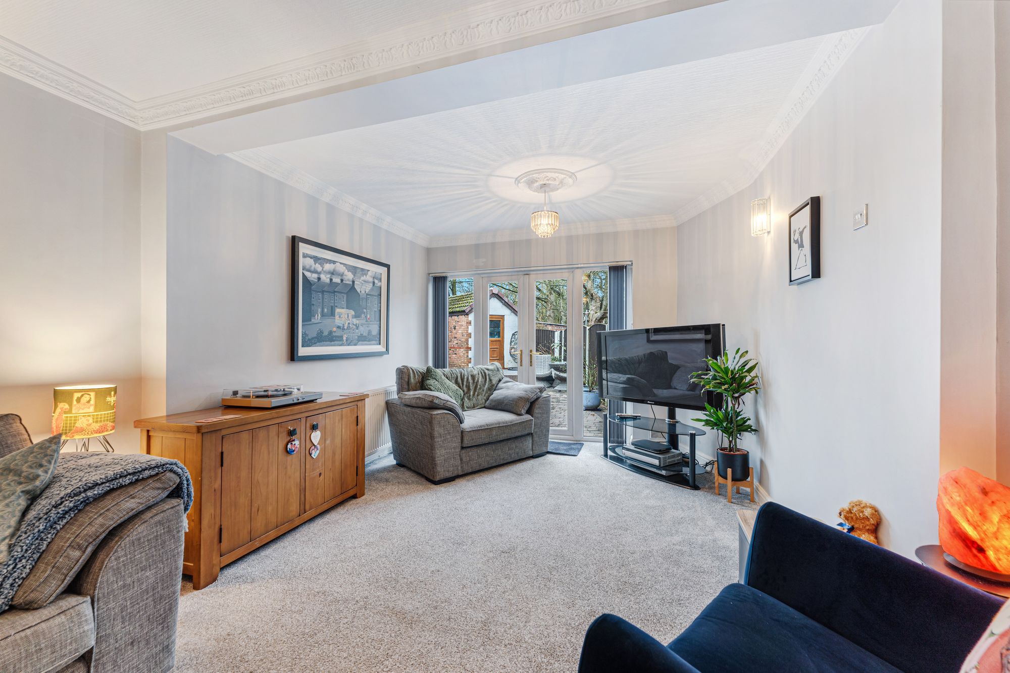 Manchester Road, Leigh, WN7