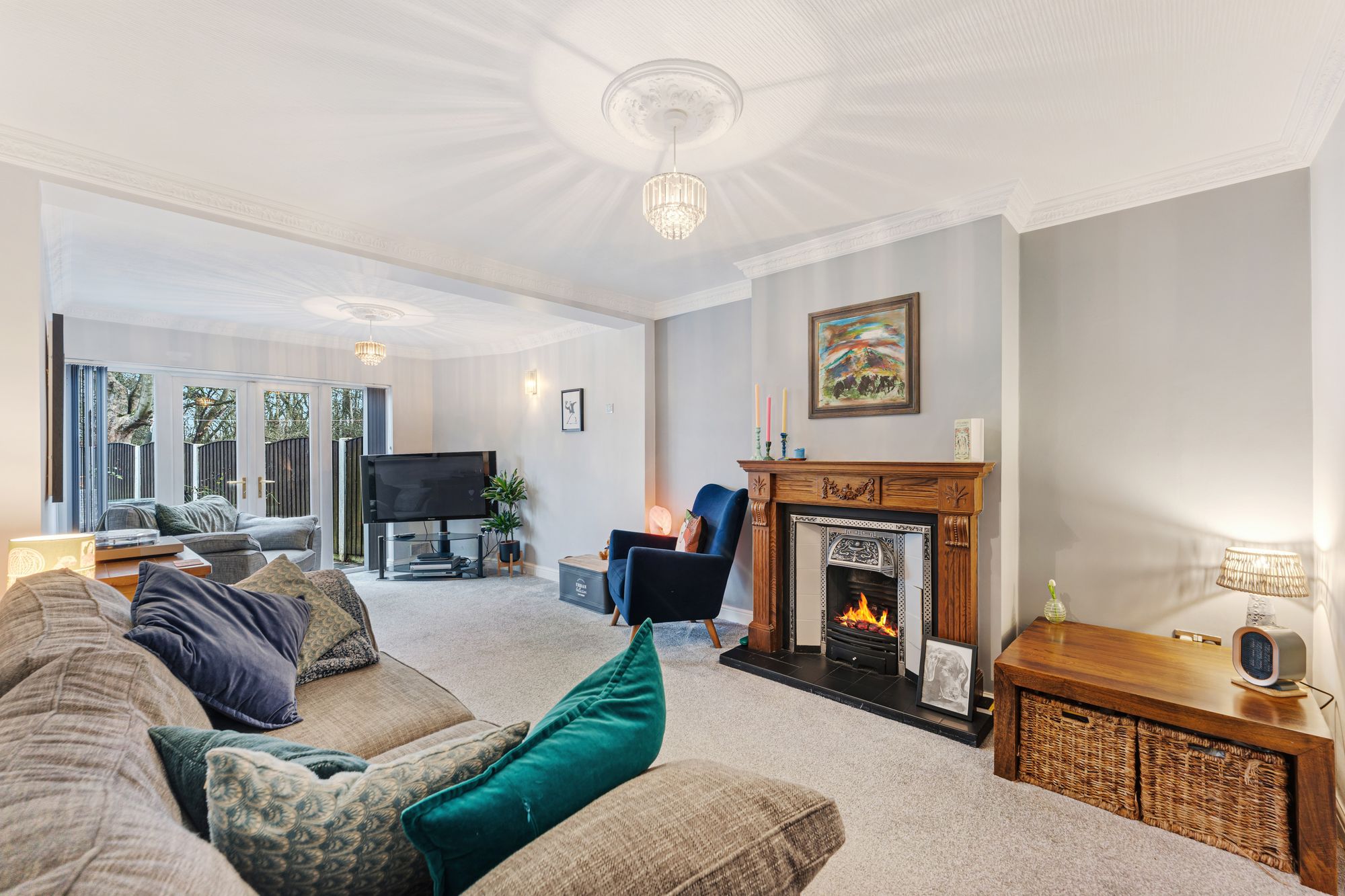 Manchester Road, Leigh, WN7