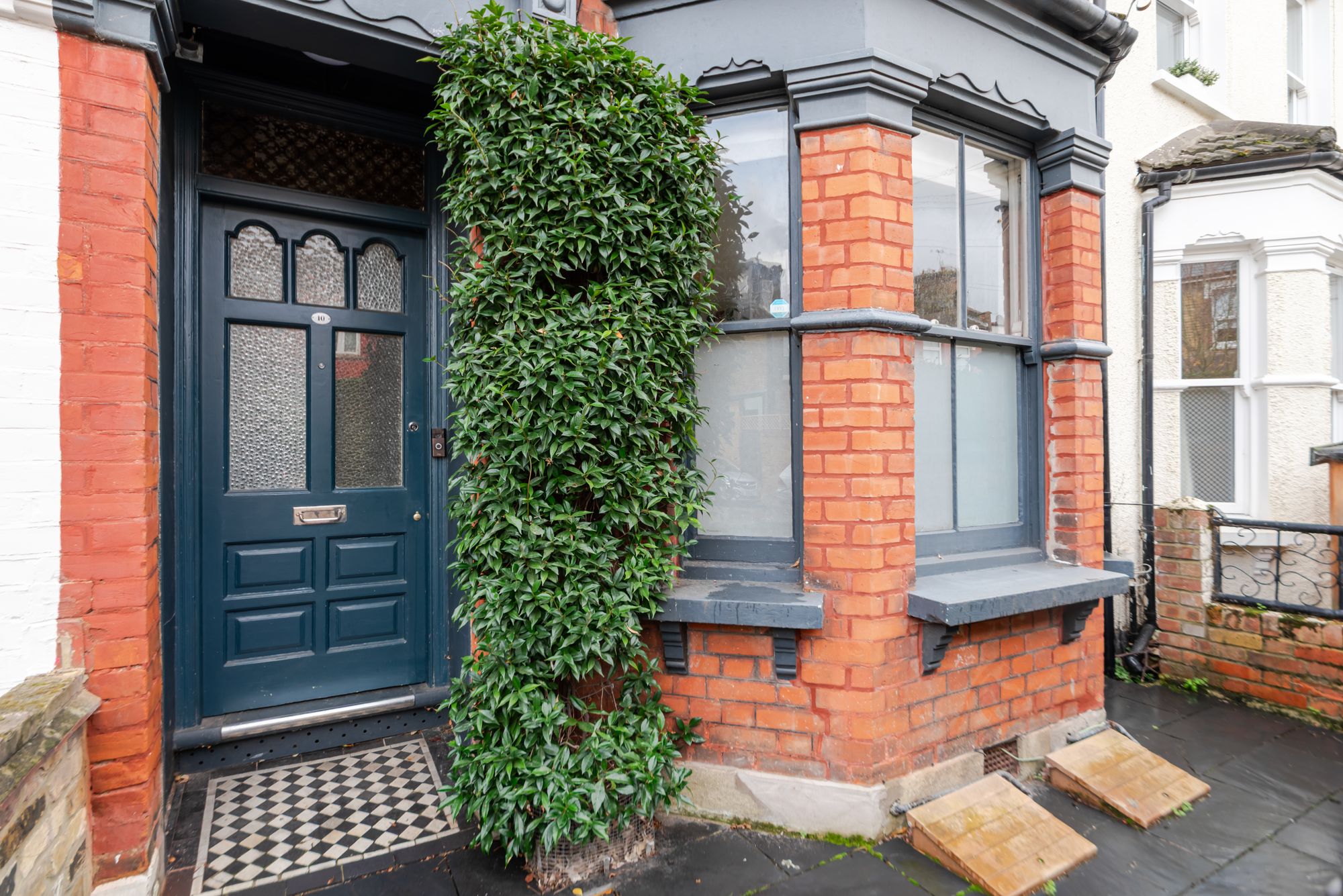 Front Shot 2 Alton Road