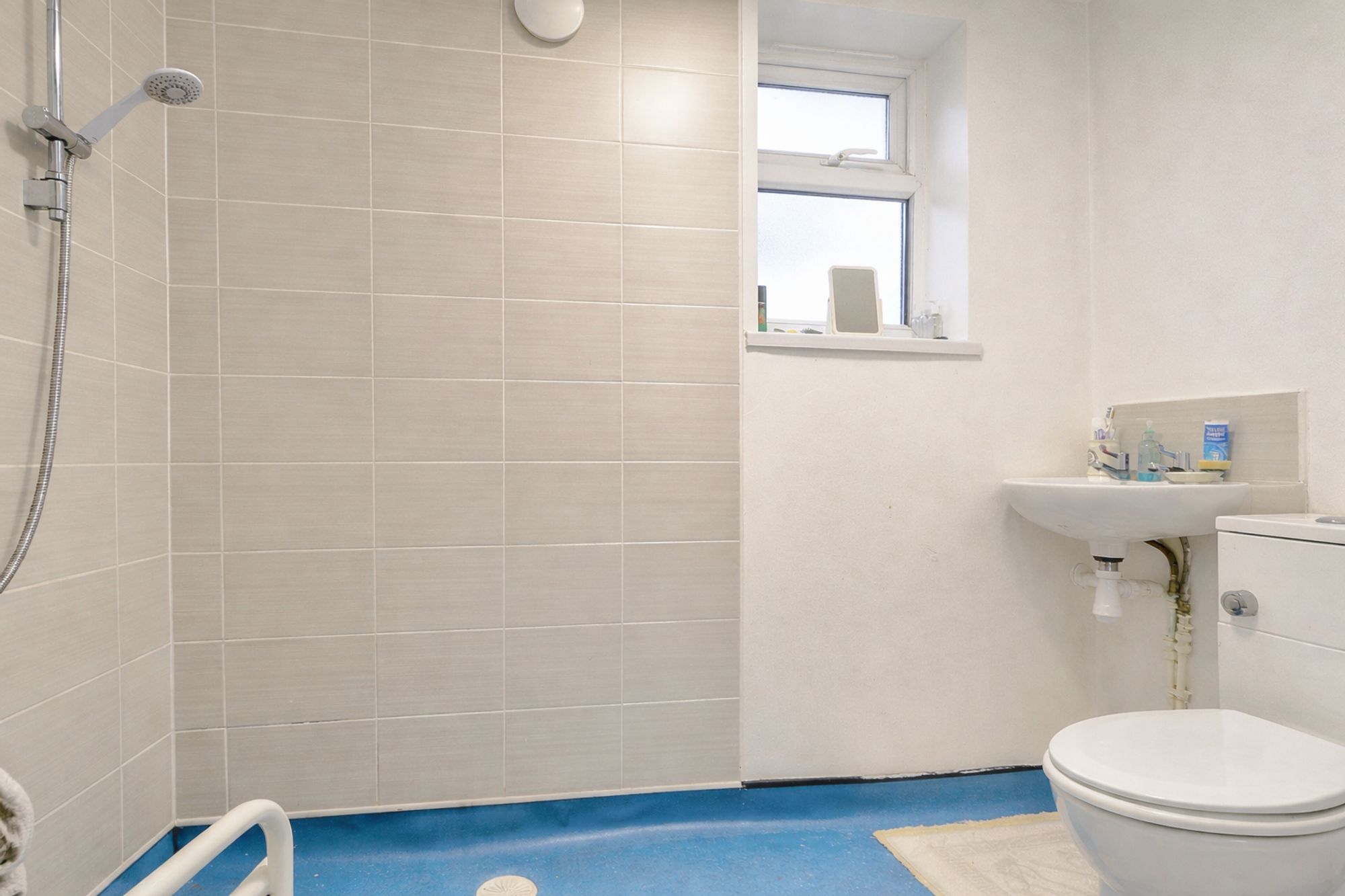 0732706f-38b4-40fd-8d09-808aa93c435b