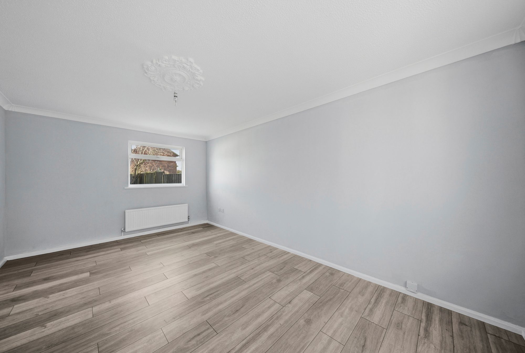 Granston Close, Callands, WA5