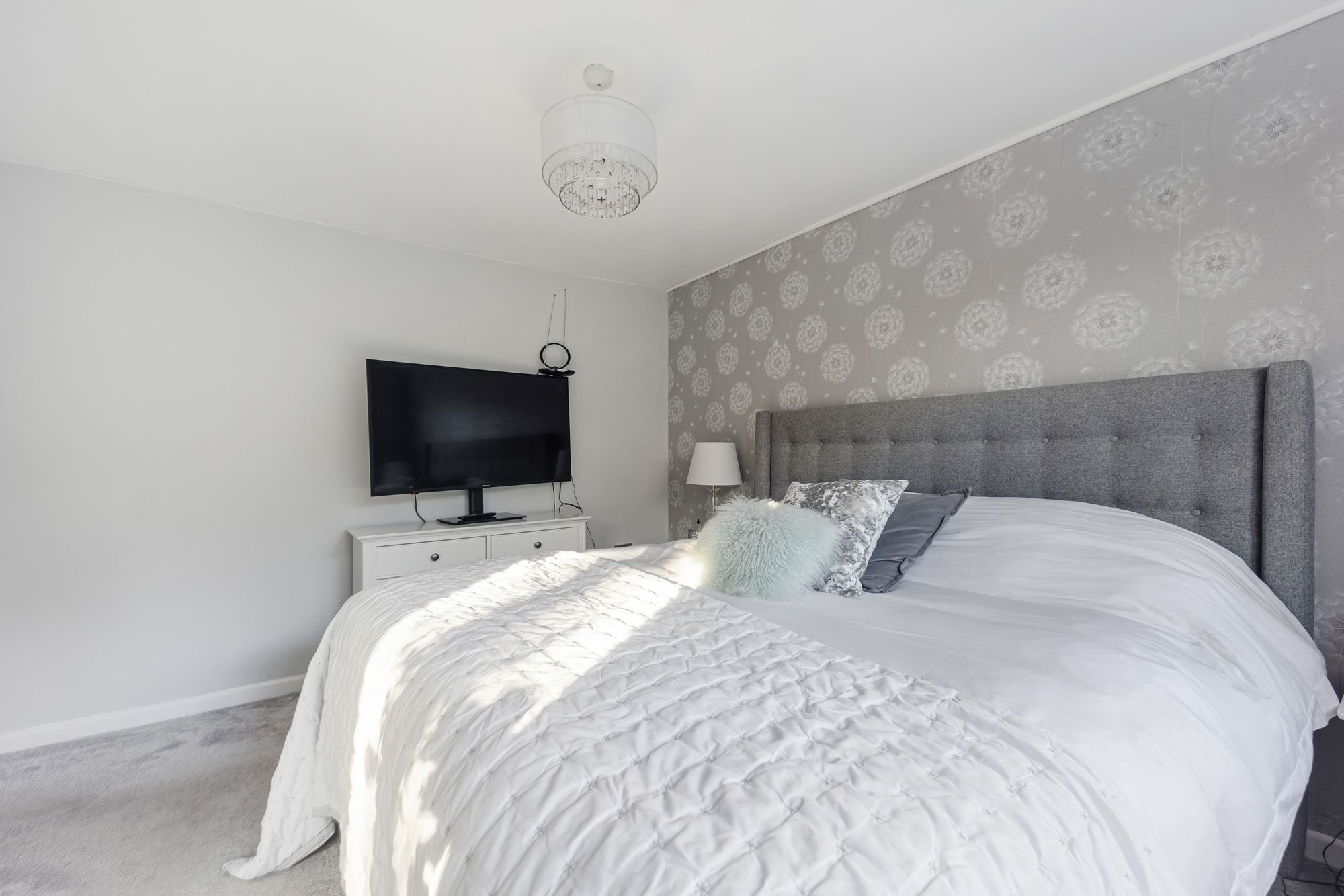 Lower Road, Liverpool