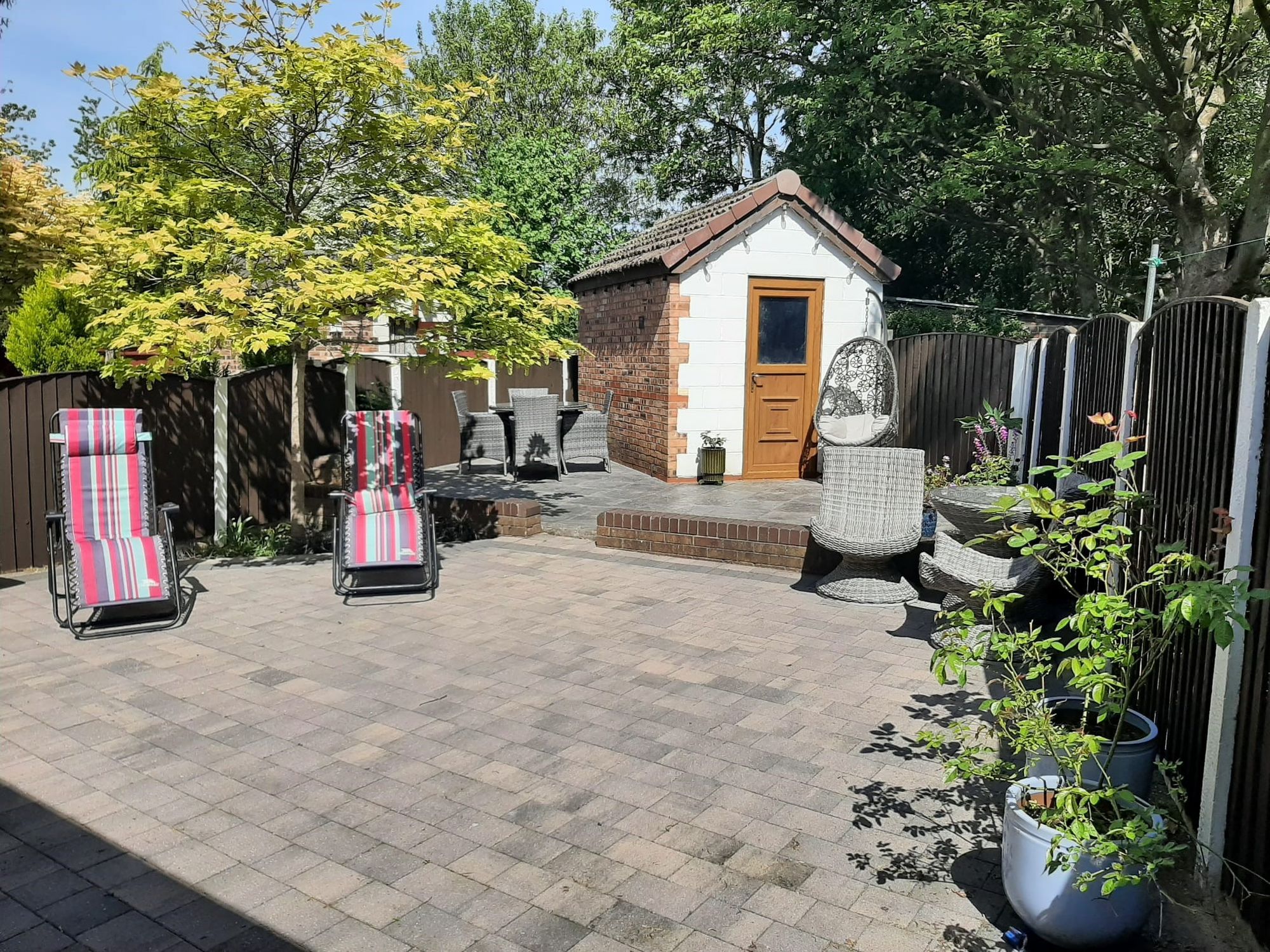 Manchester Road, Leigh, WN7