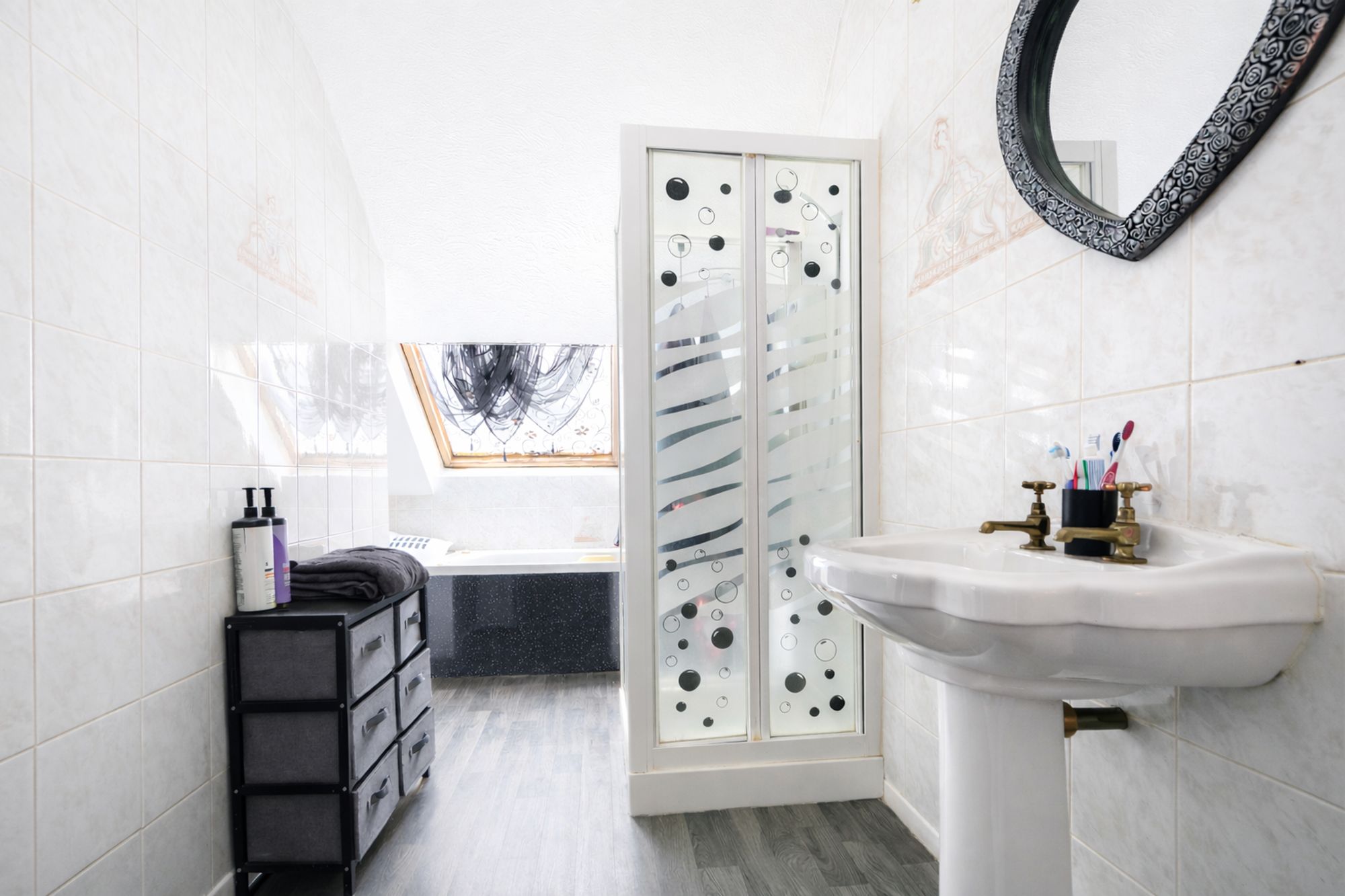 82c68f8f-df27-4c91-a390-63288d20f813