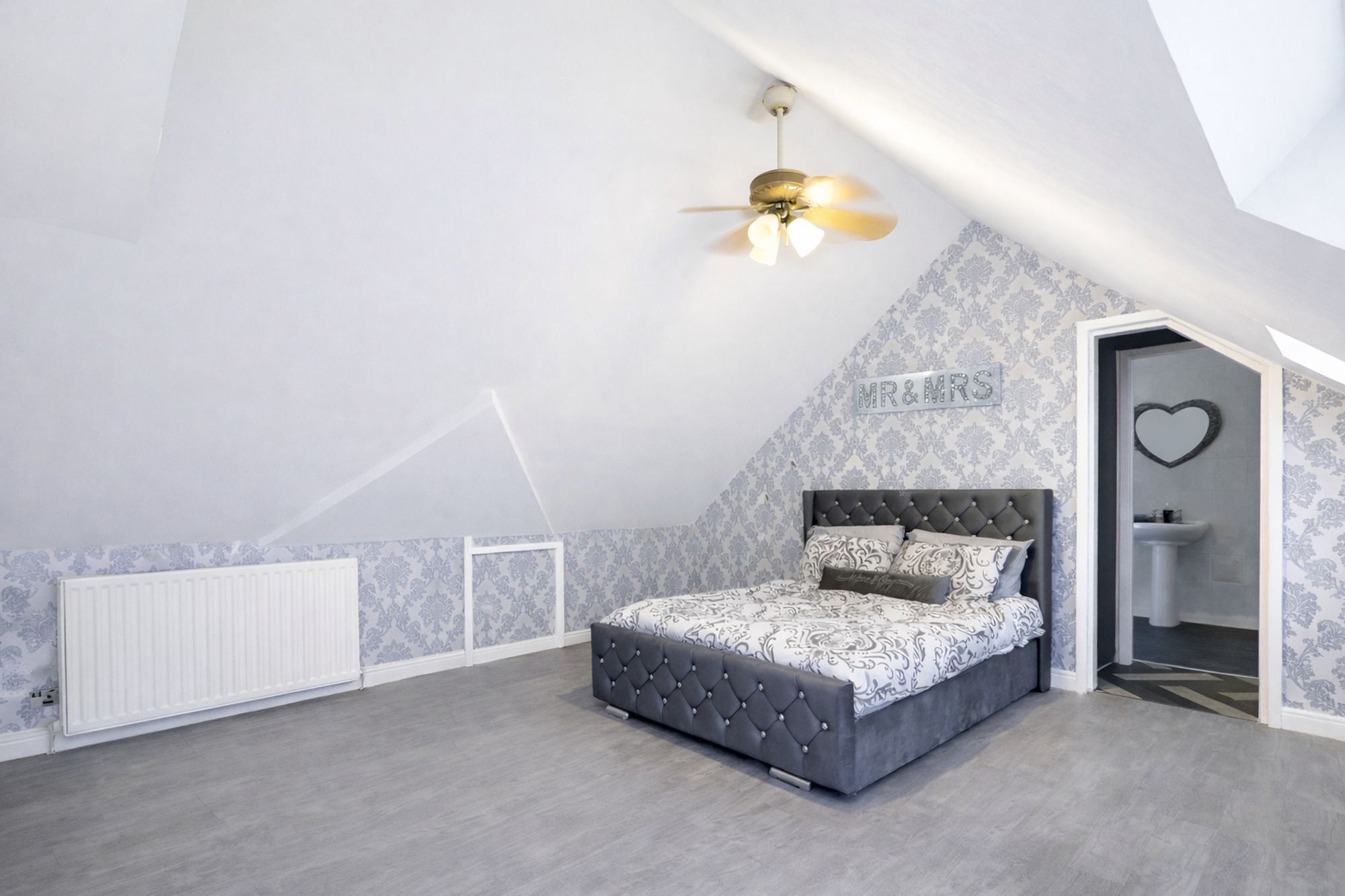 7e73ae96-cfbf-412e-8402-33c3a33c8a1e