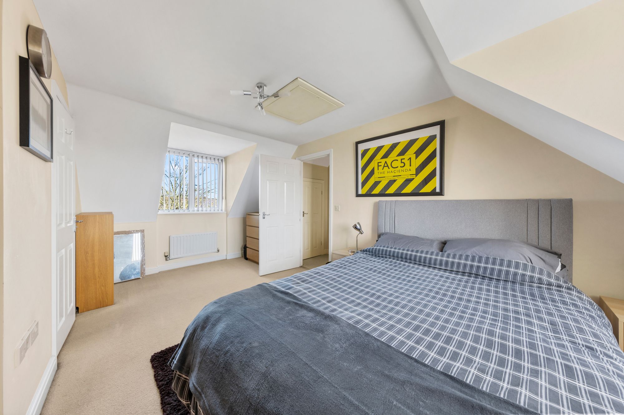 Crompton Way, Warrington