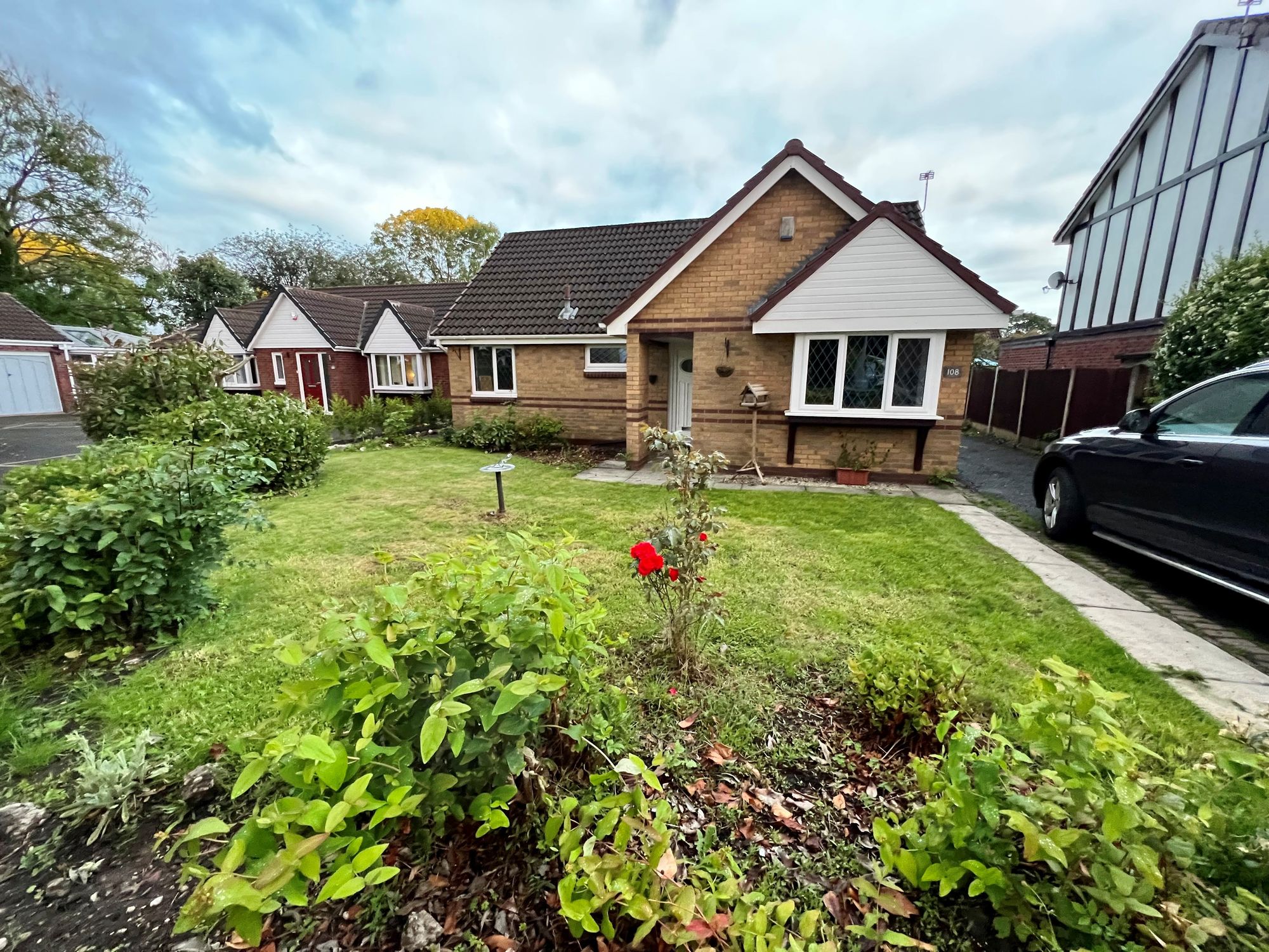 Sandicroft Close, Birchwood, WA3