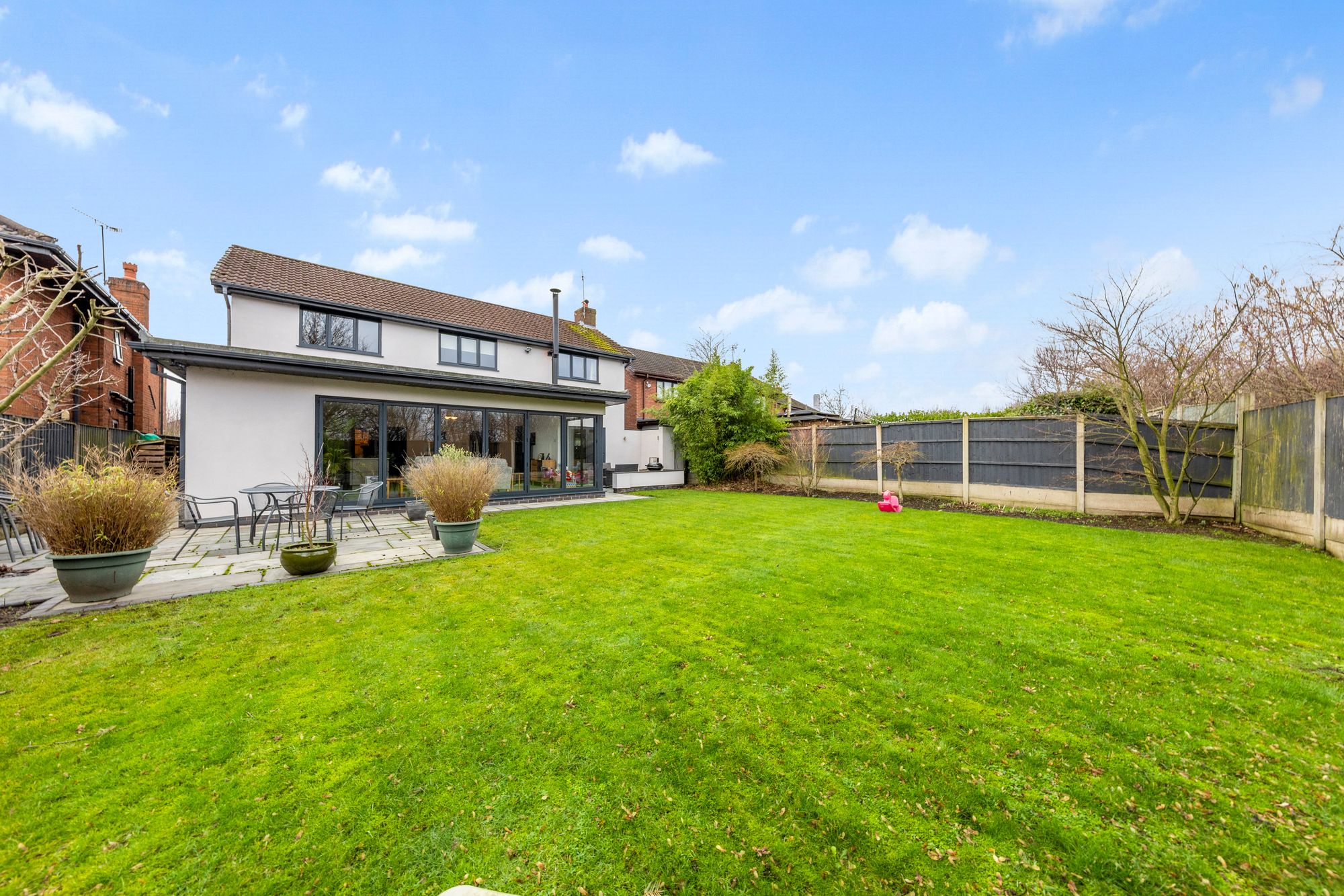 Newlyn Gardens, Warrington