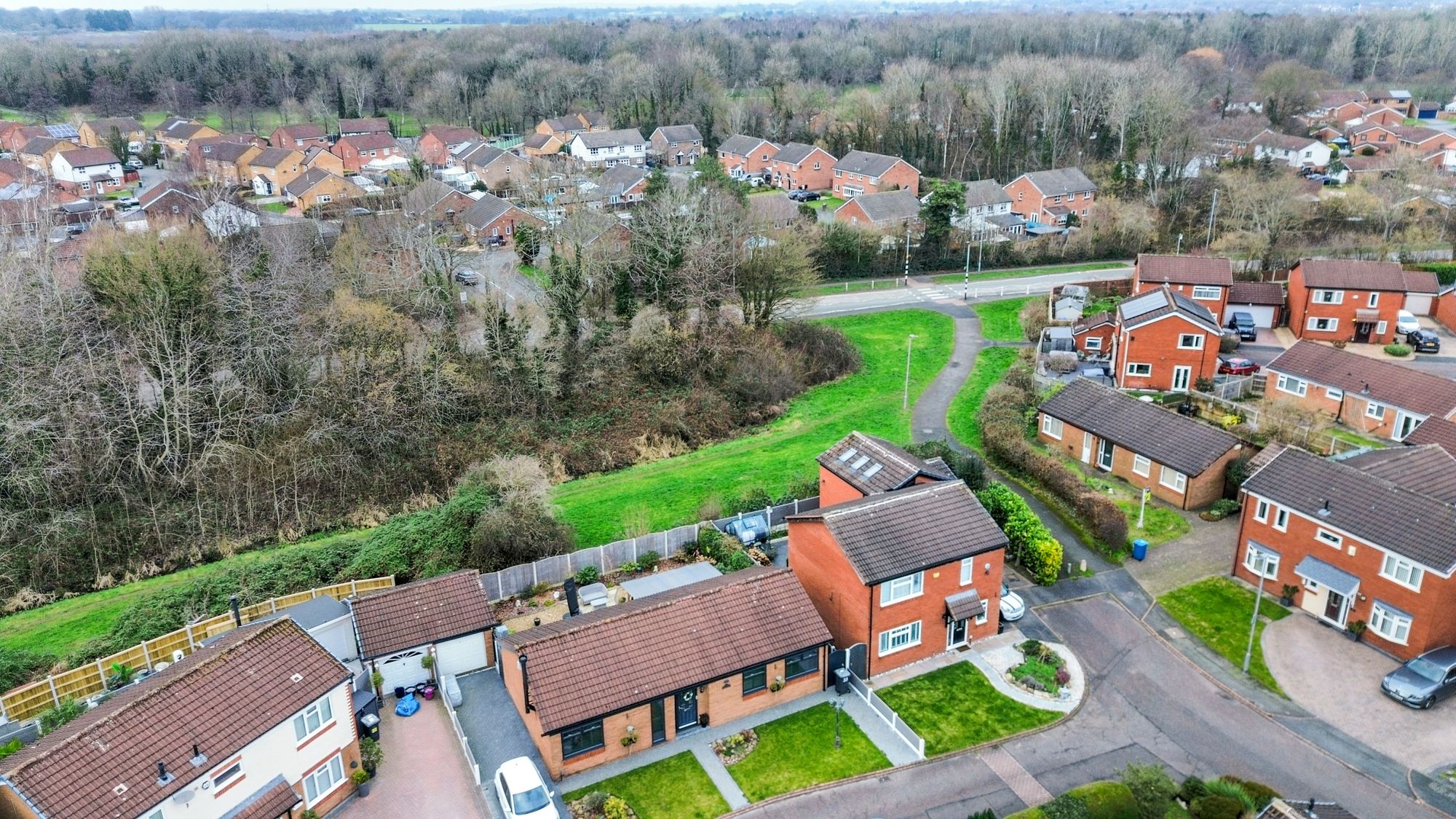 Gairloch Close, Fearnhead, WA2