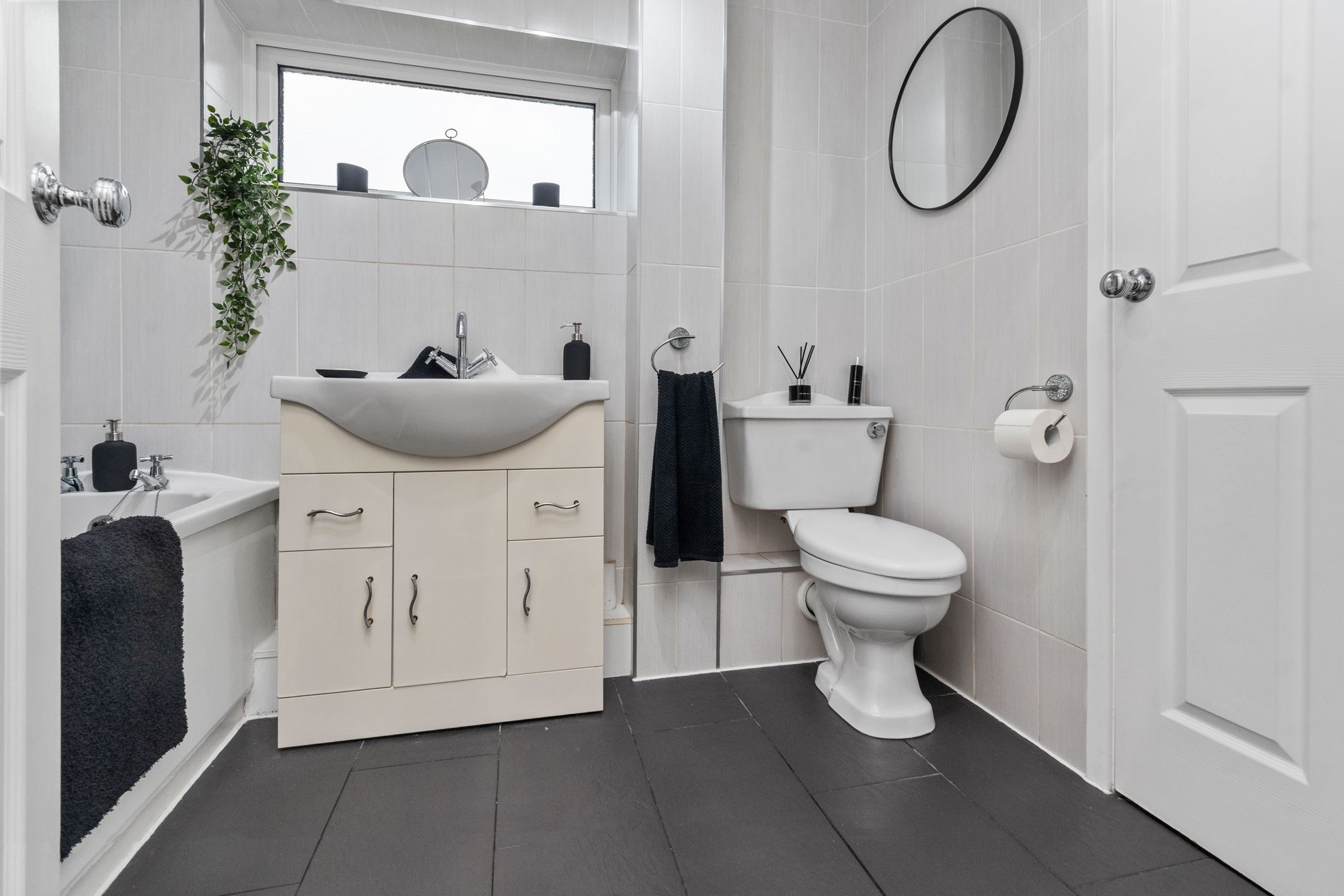 Gairloch Close, Fearnhead, WA2