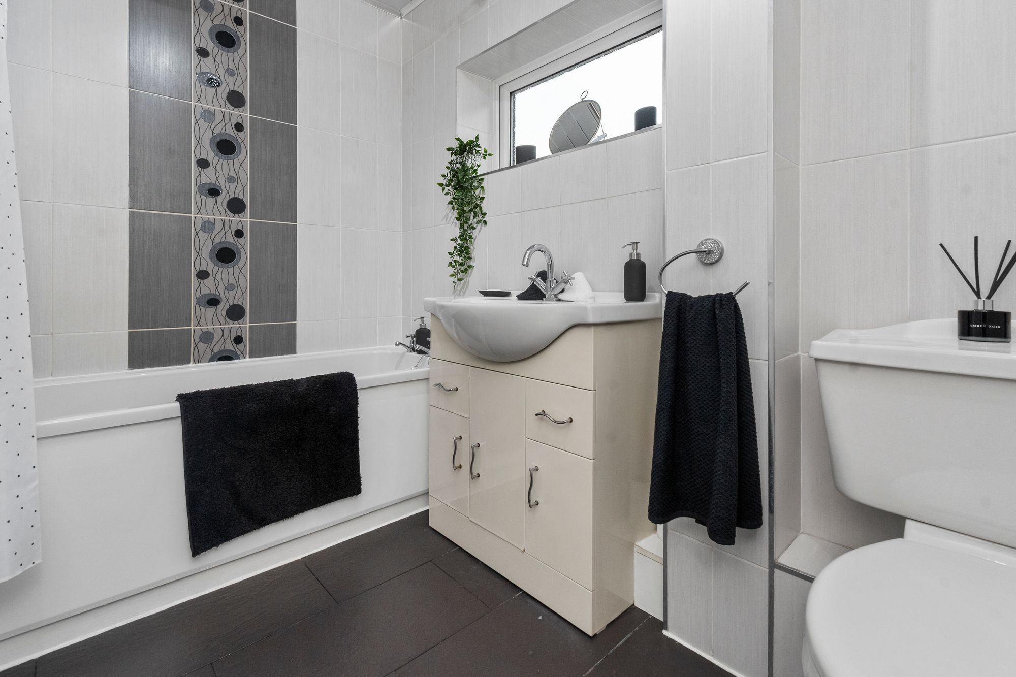 Gairloch Close, Fearnhead, WA2