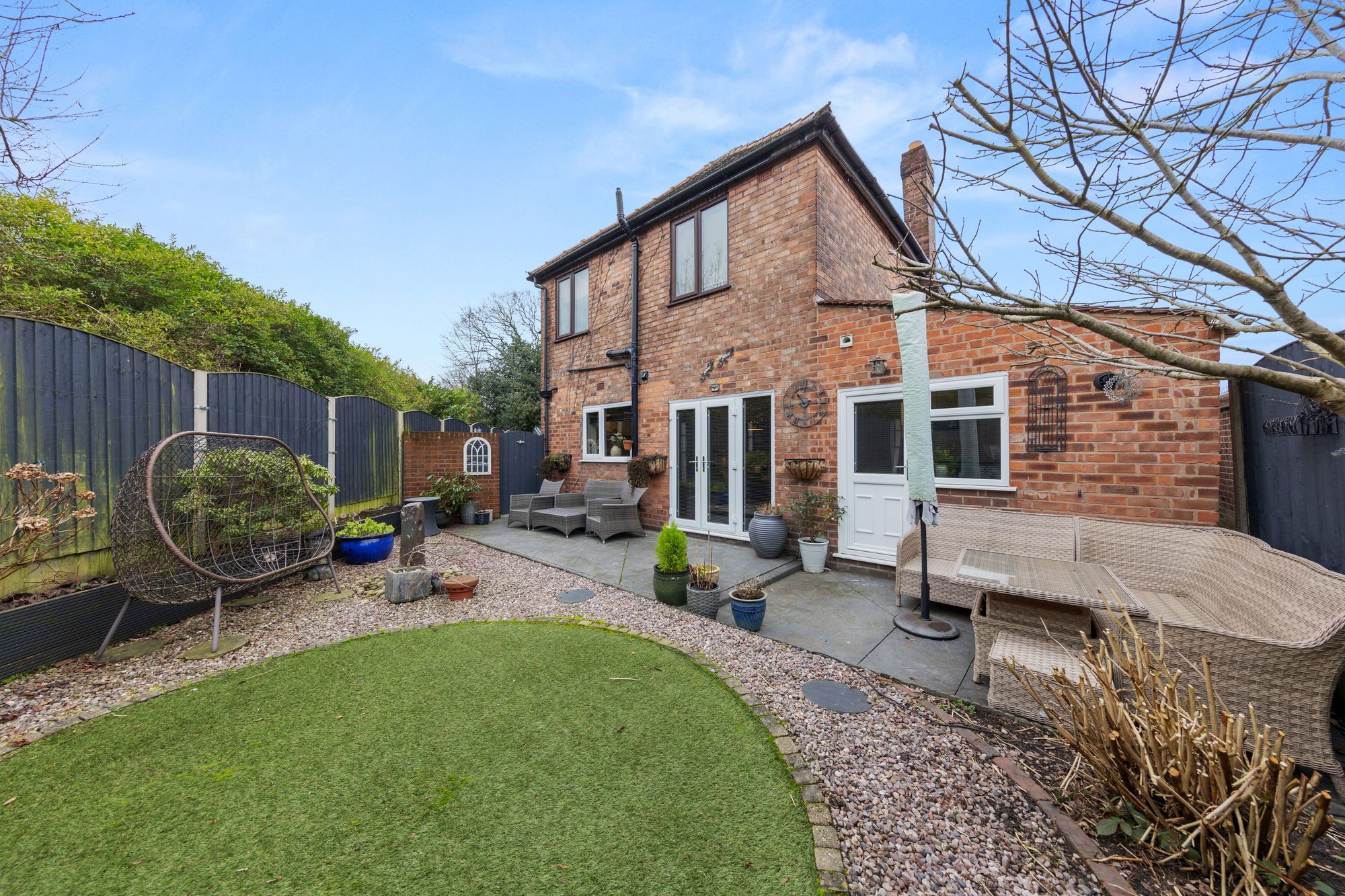 Worsley Road, Walton, WA4