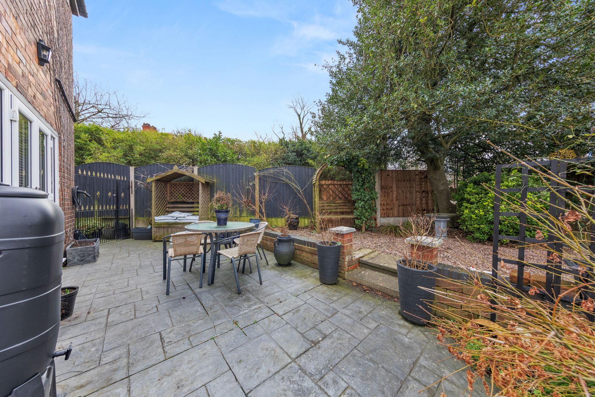 Worsley Road, Walton, WA4