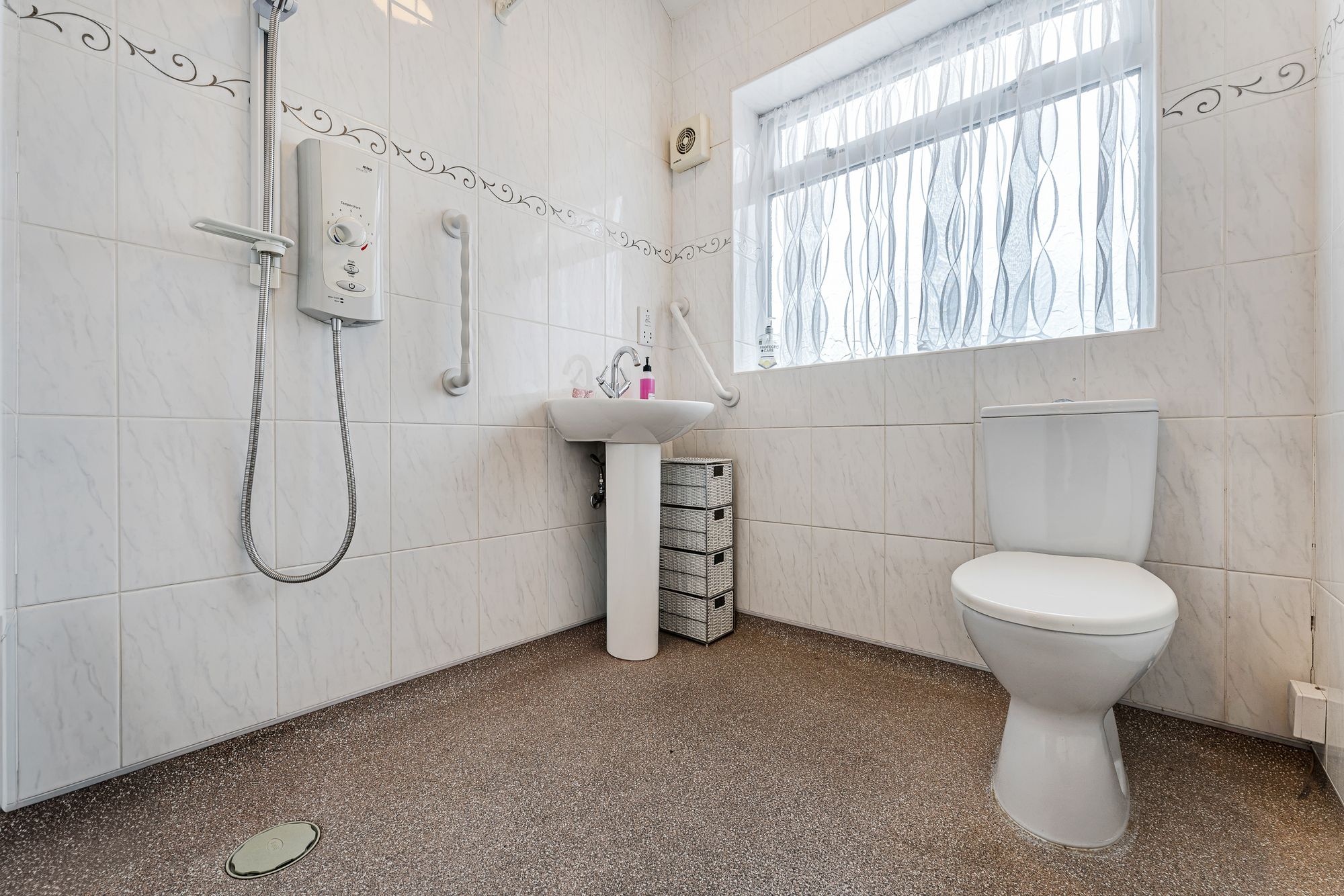 Newall Grove, Leigh, WN7