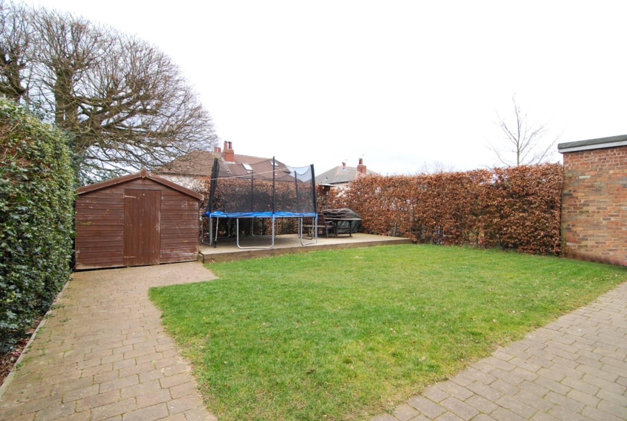 West End Avenue, Harrogate, HG2