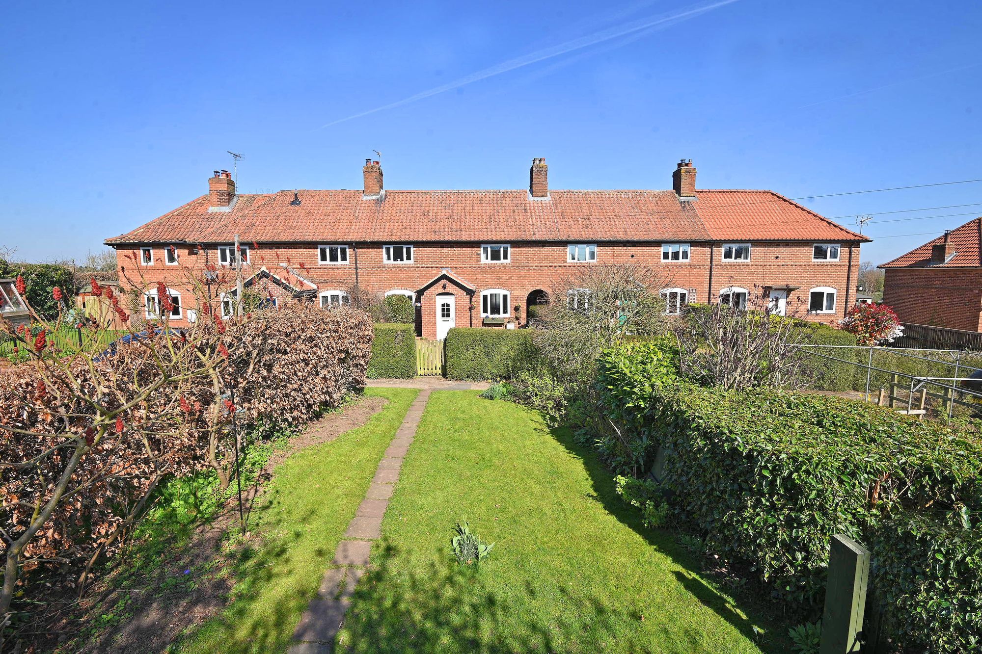 Sunnyside Gardens, Burton Leonard, HG3