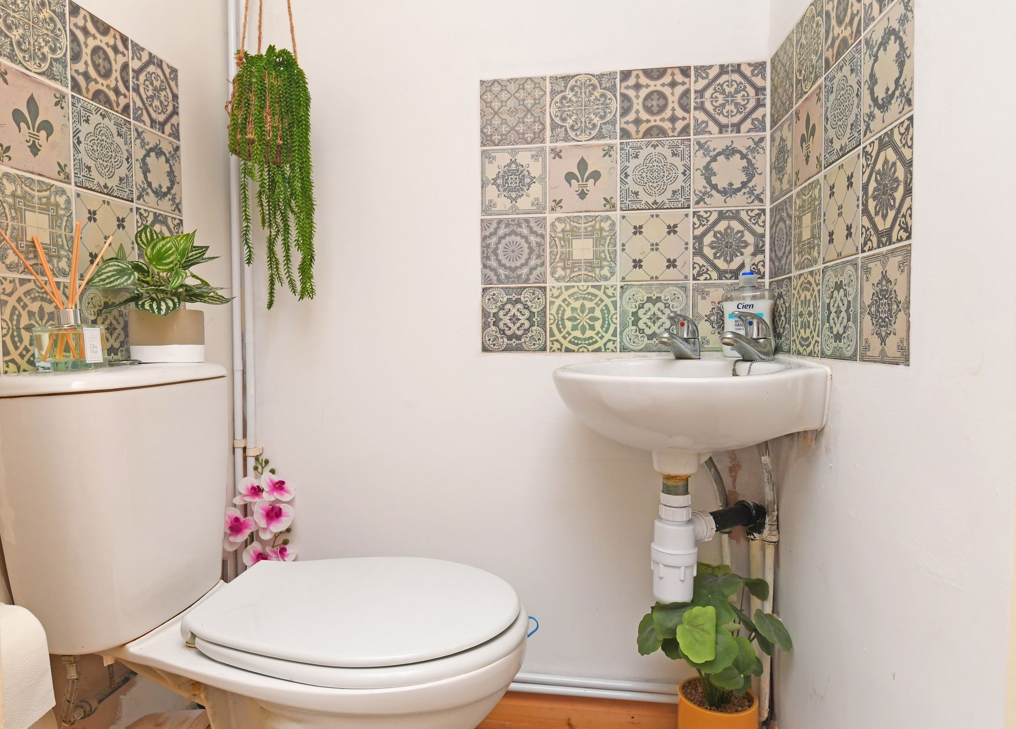 Sunnyside Gardens, Burton Leonard, HG3
