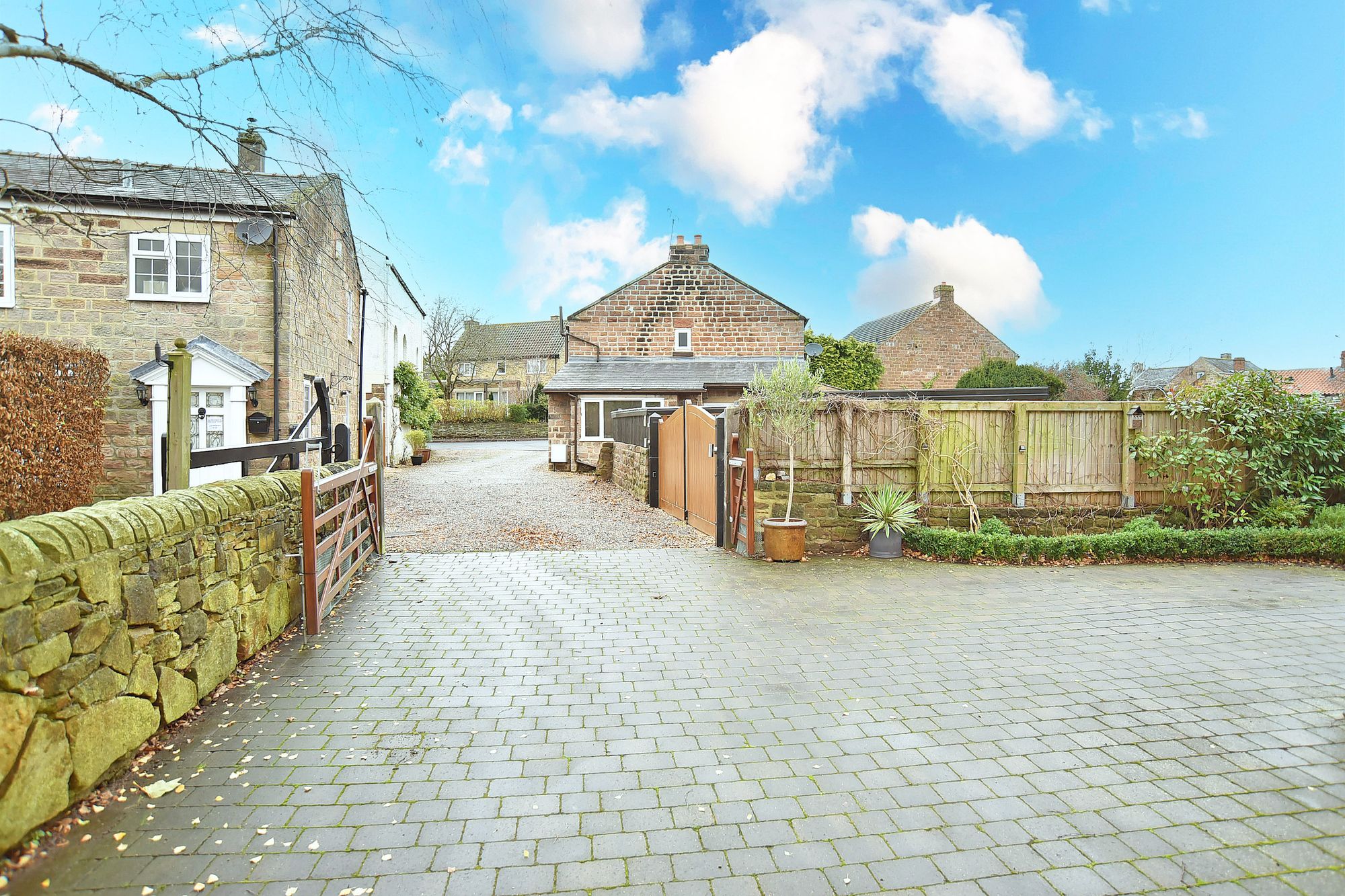 Chapel Lane, Spofforth, HG3