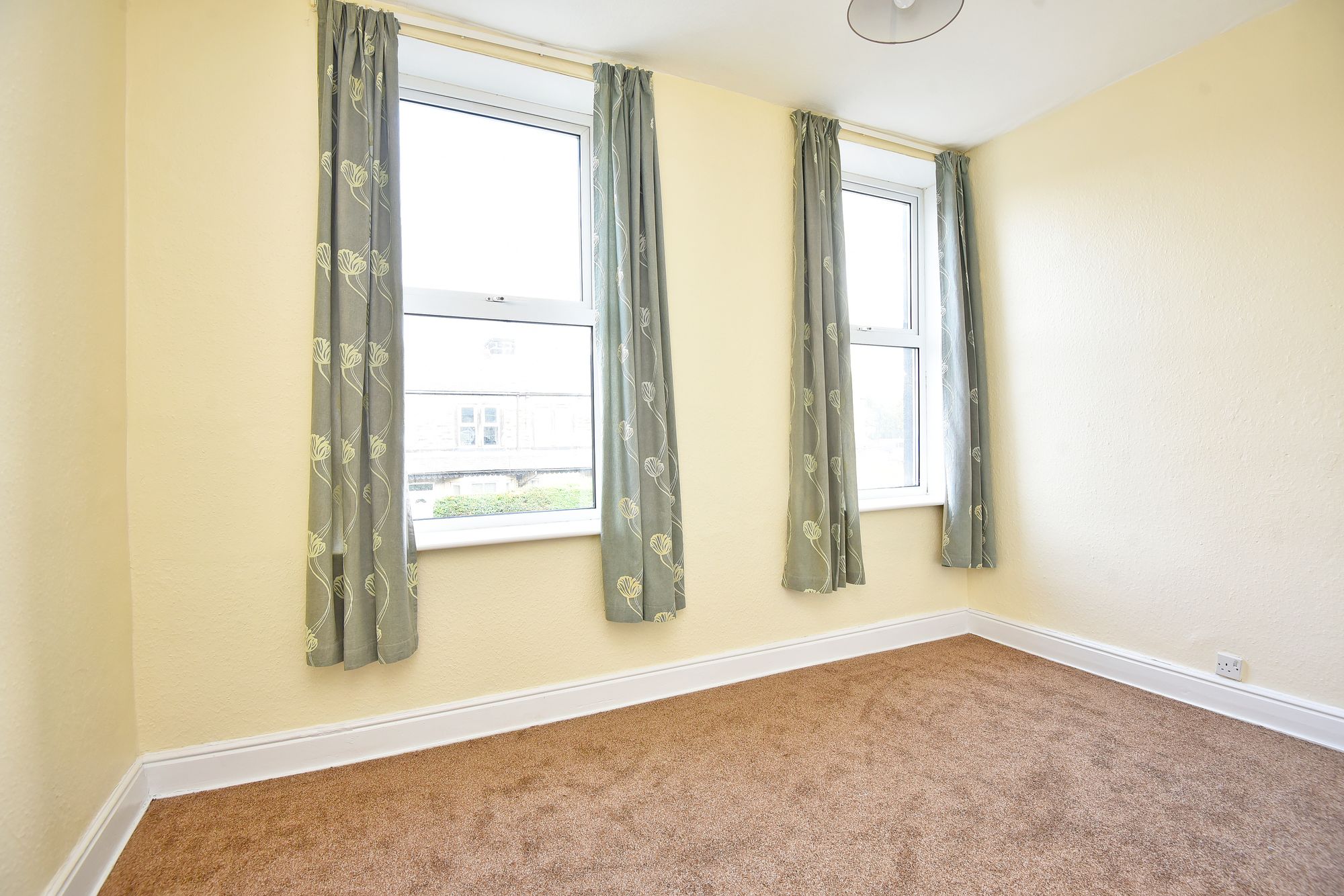 Mayfield Grove, Harrogate, HG1