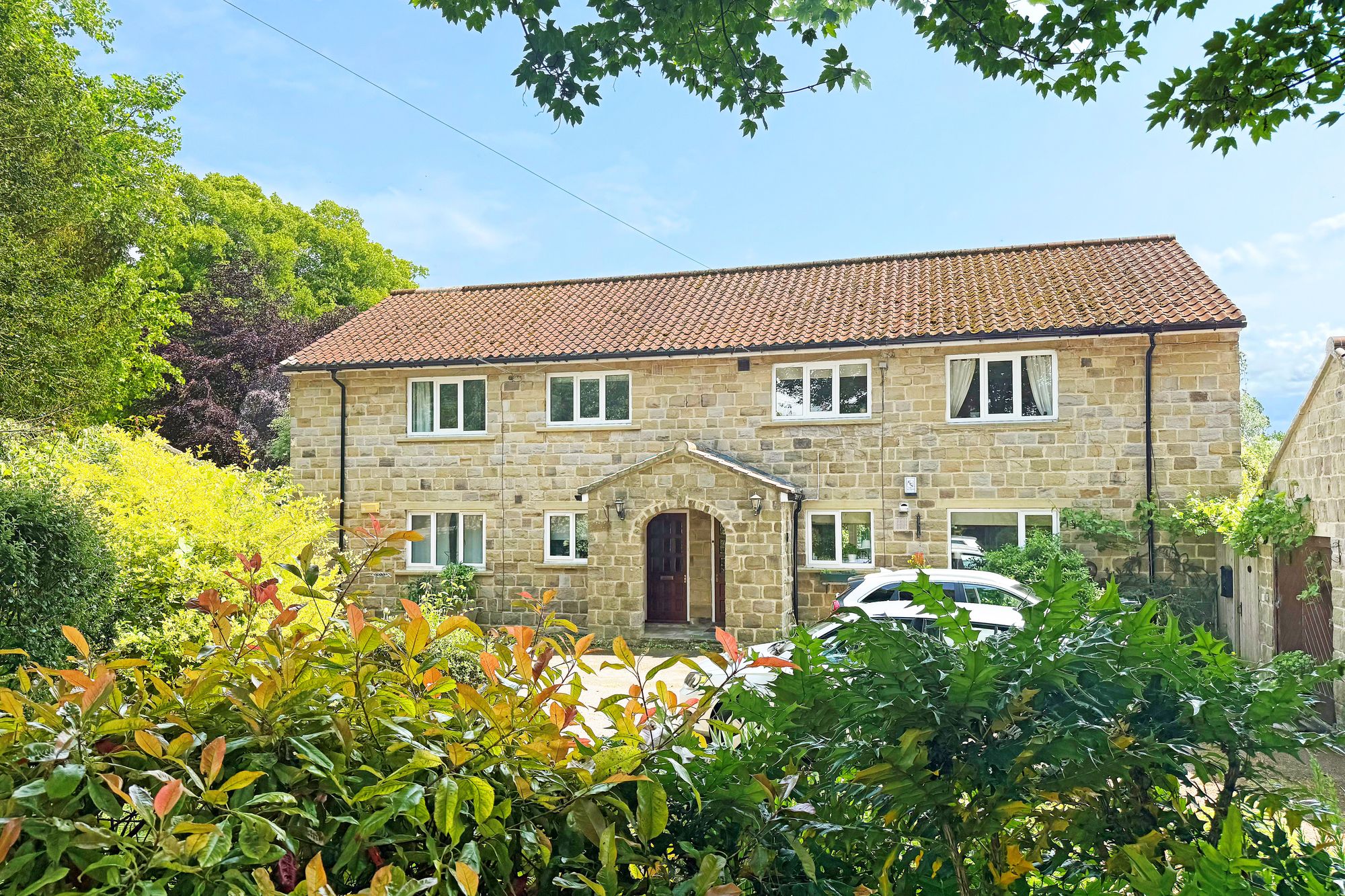 Farnham, Woodlands, HG5