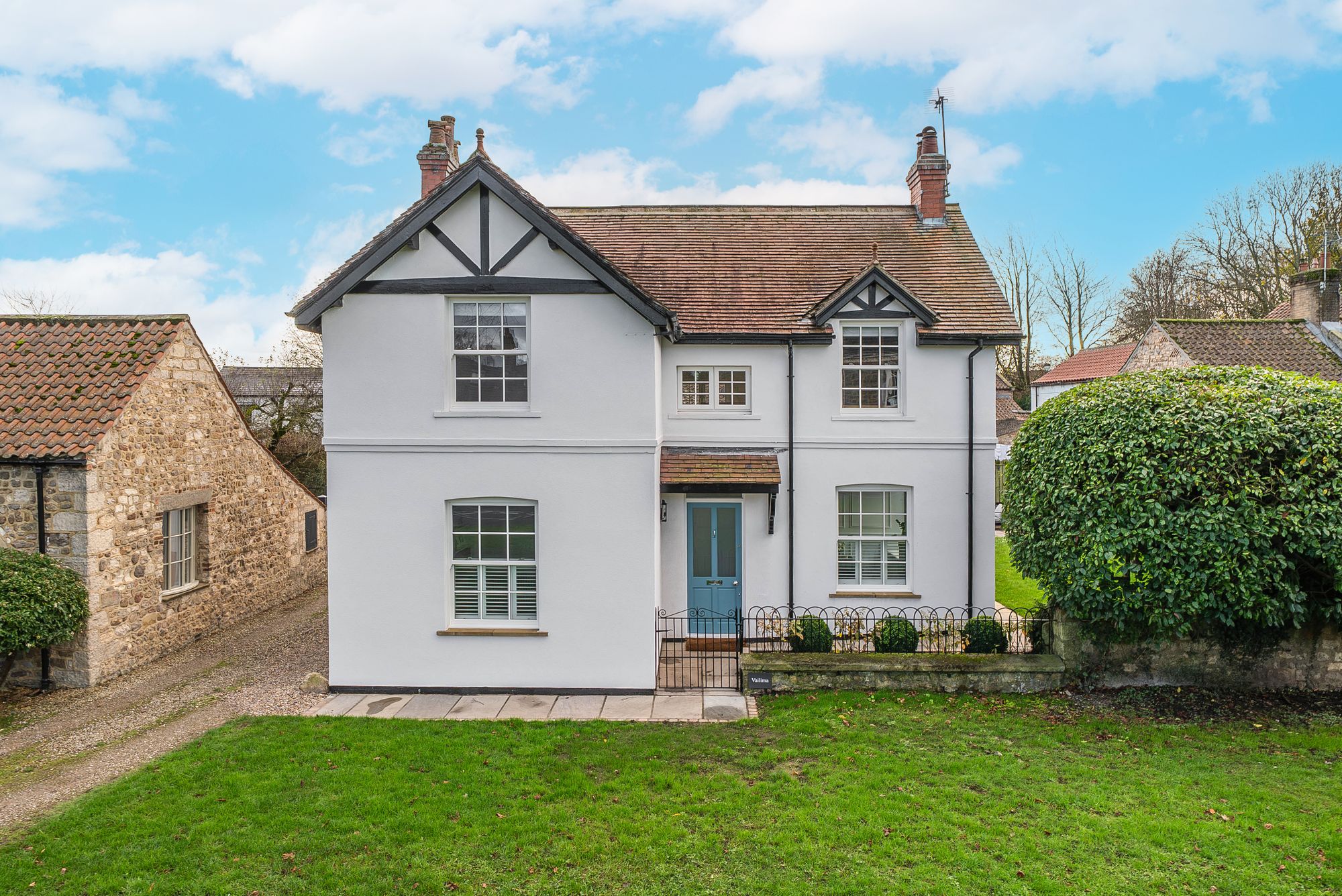 Burton Leonard, Harrogate, HG3