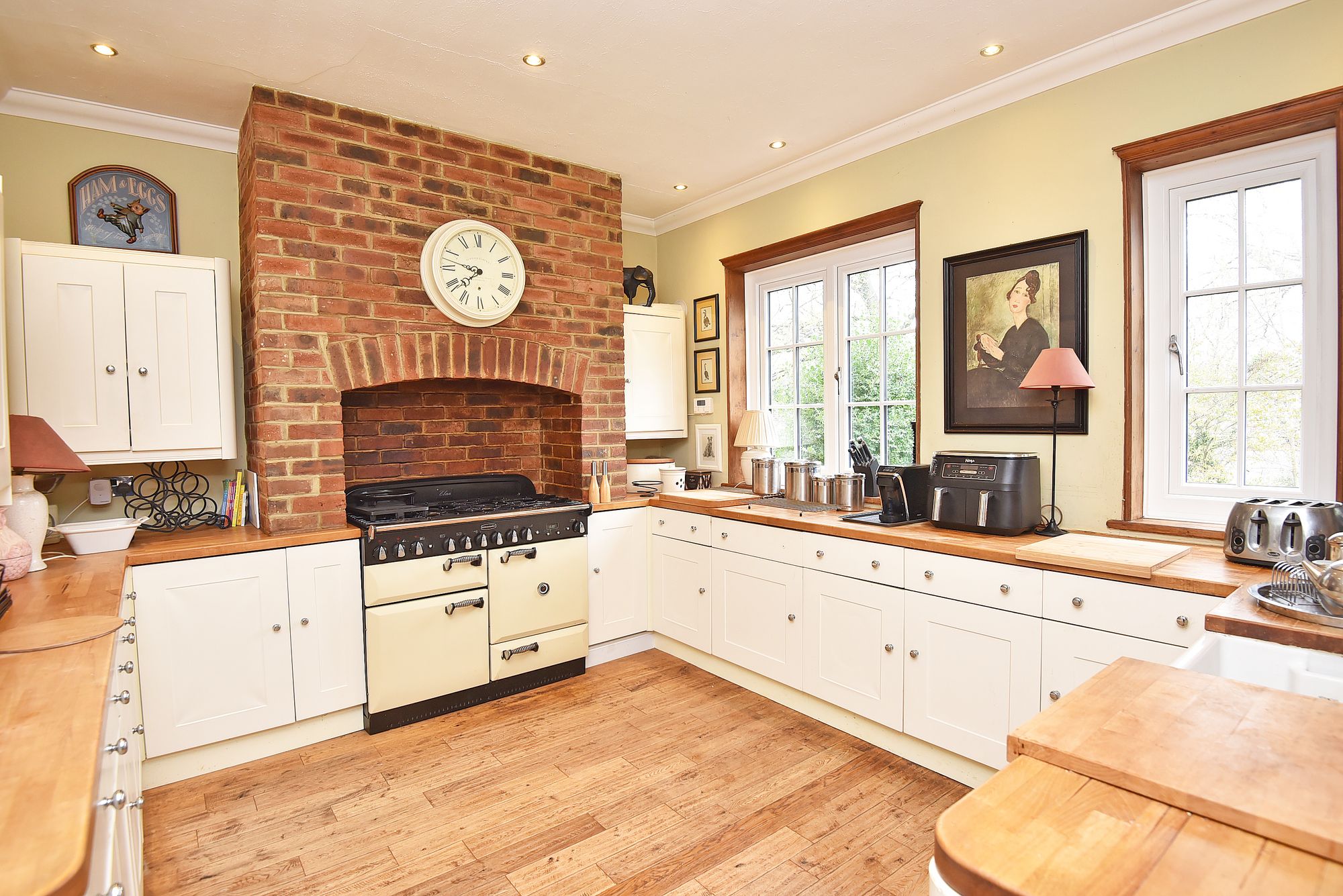 Victoria Road, Harrogate, HG2