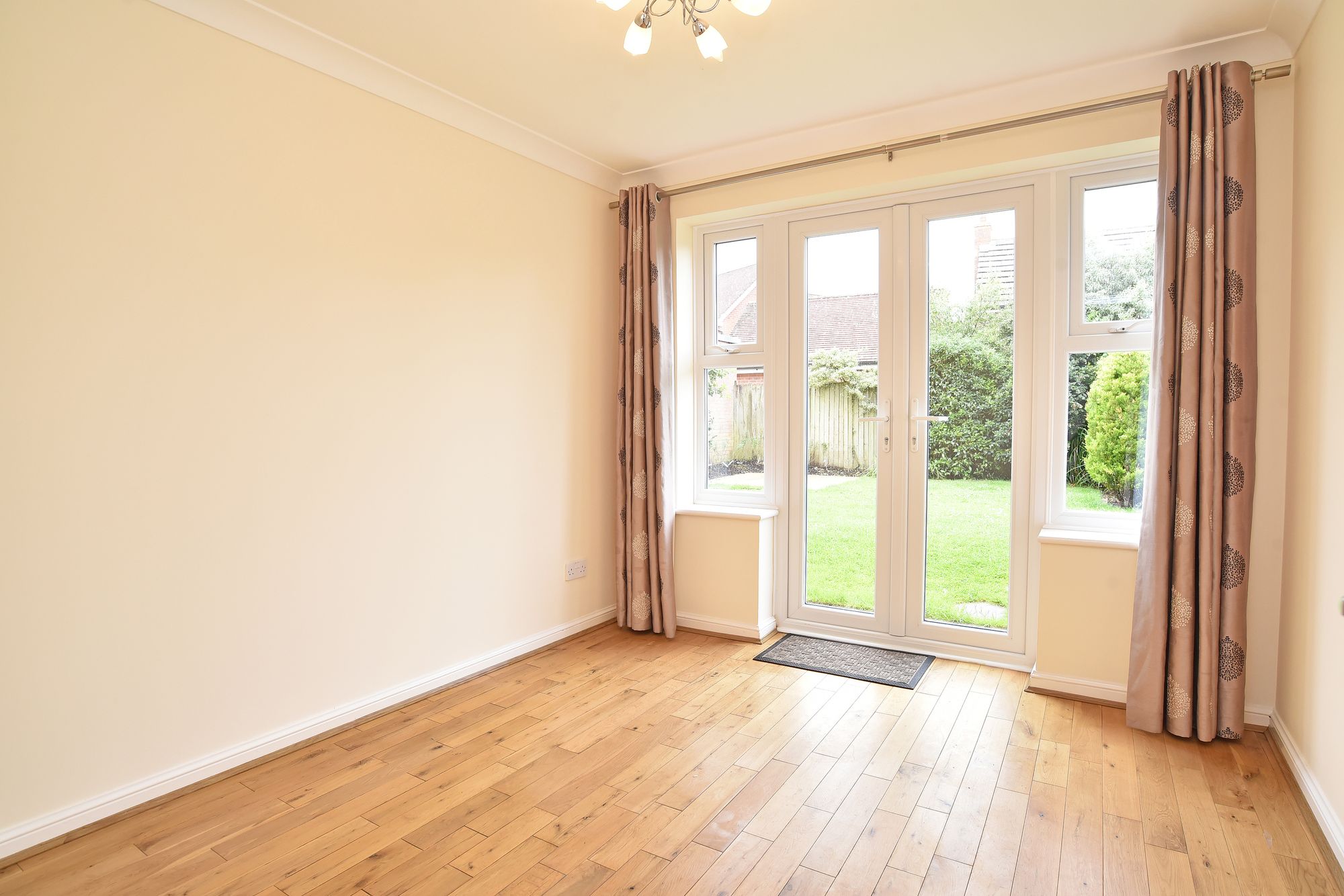 St. Georges Walk, Harrogate, HG2