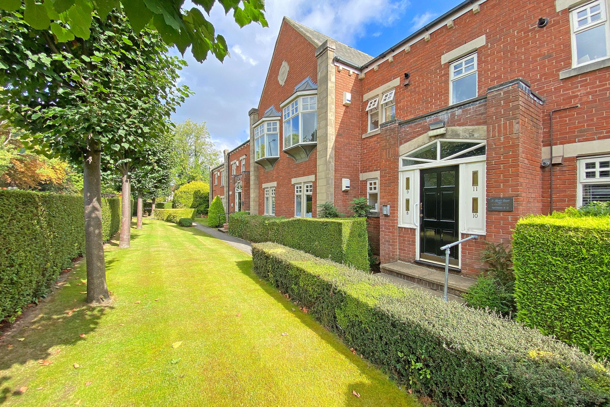 Leeds Road, Harrogate, HG2