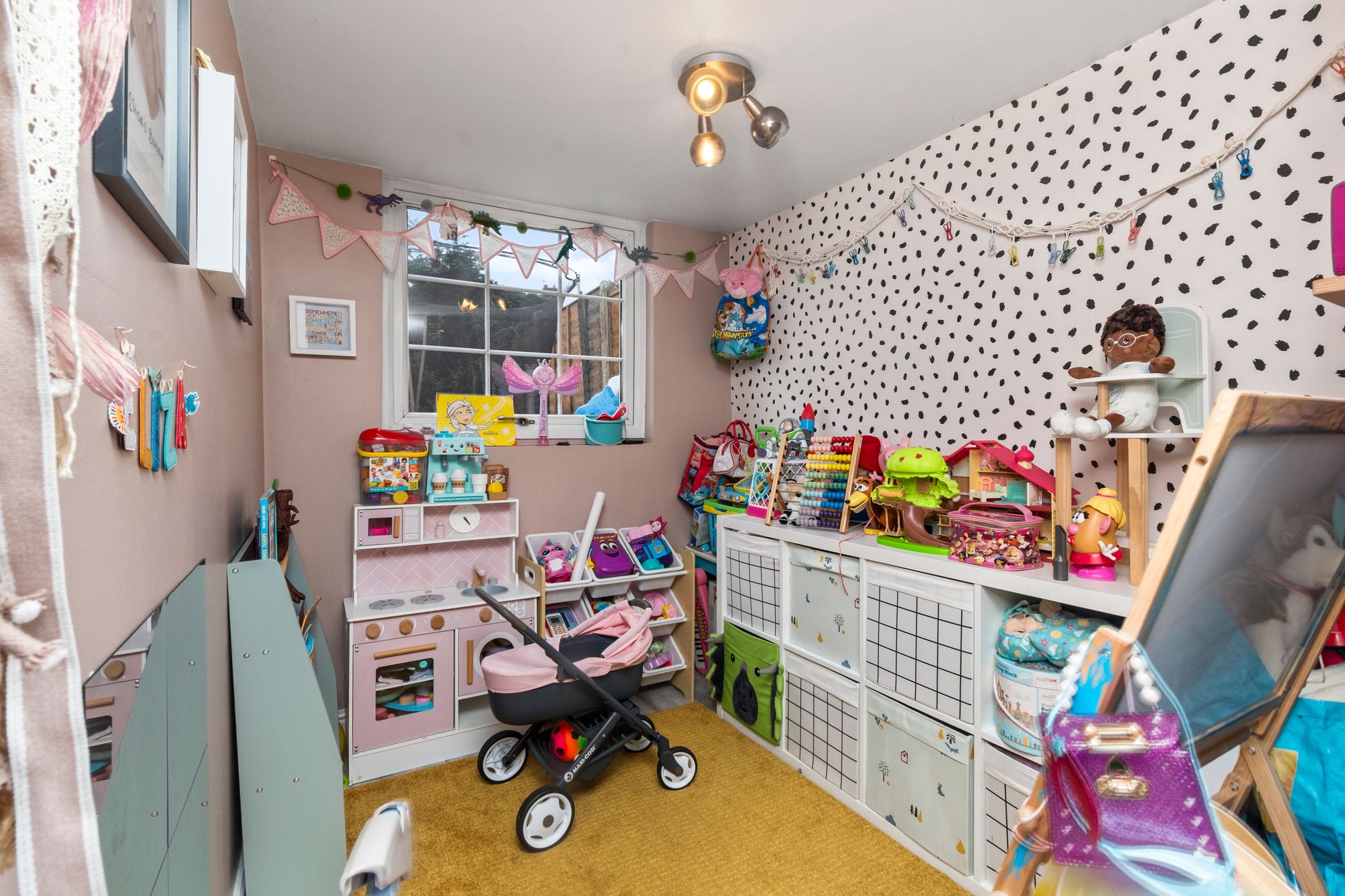 Poplars Avenue, Warrington