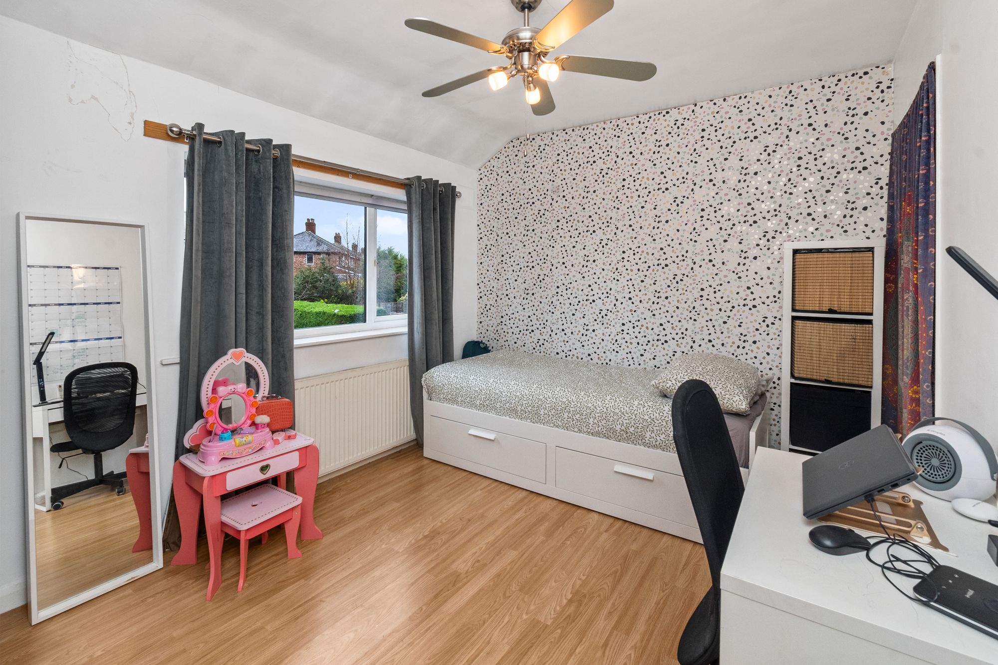 Poplars Avenue, Warrington