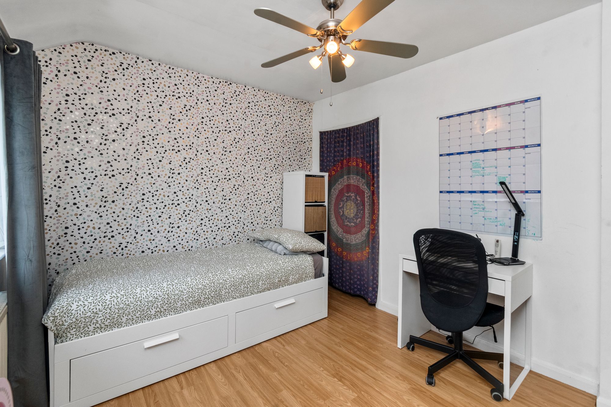 Poplars Avenue, Warrington